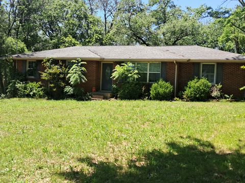 1020 S Graycroft Ave Madison TN 37115