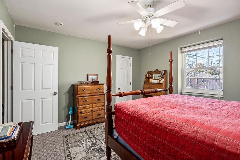 1010 Country Club Rd K4