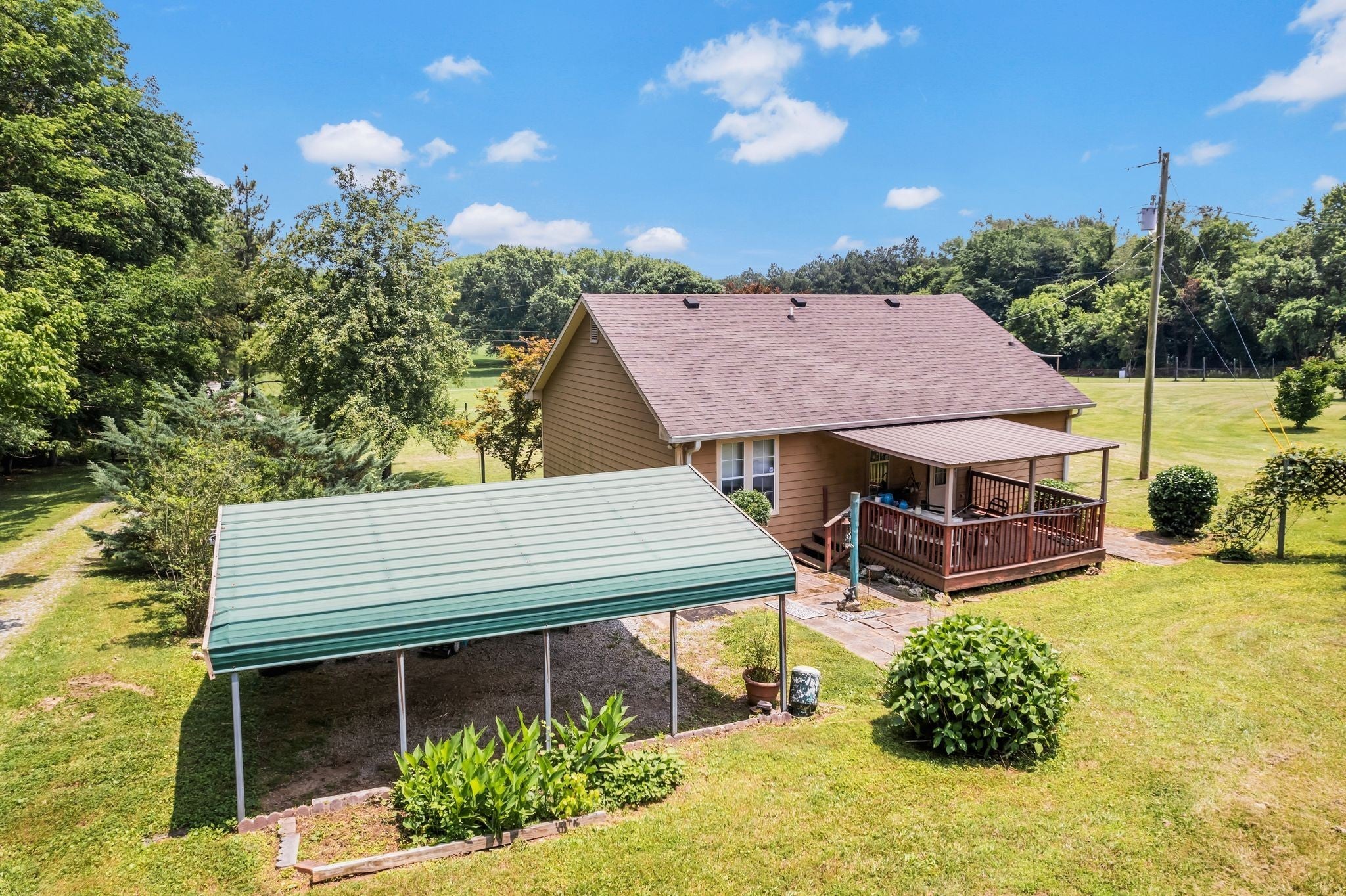 7898 Highway 41 N