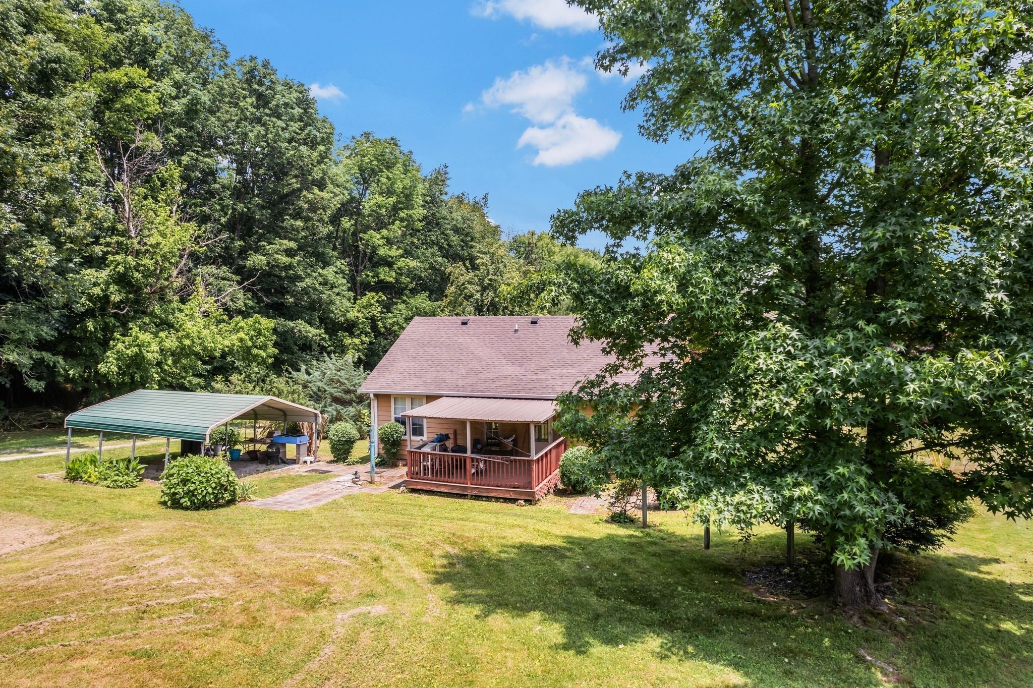 7898 Highway 41 N