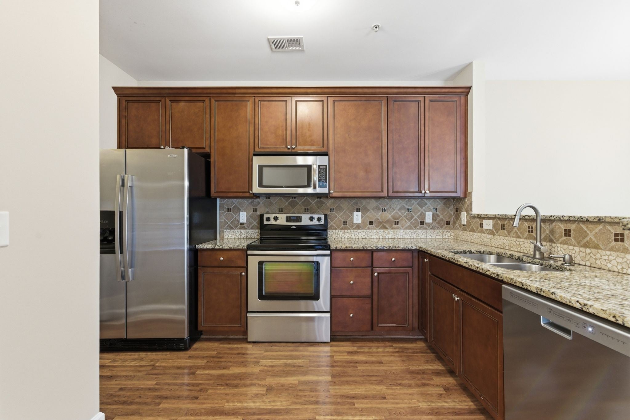 2-bed condo for sale in Nashville, TN 37211, 4848 Bevendean Dr D9 4848 Bevendean Dr D9, Nashville TN 37211 2-bed condo, photo 5 of 17