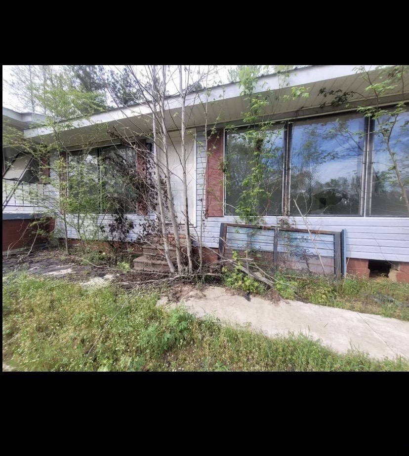 4145 Highway 100