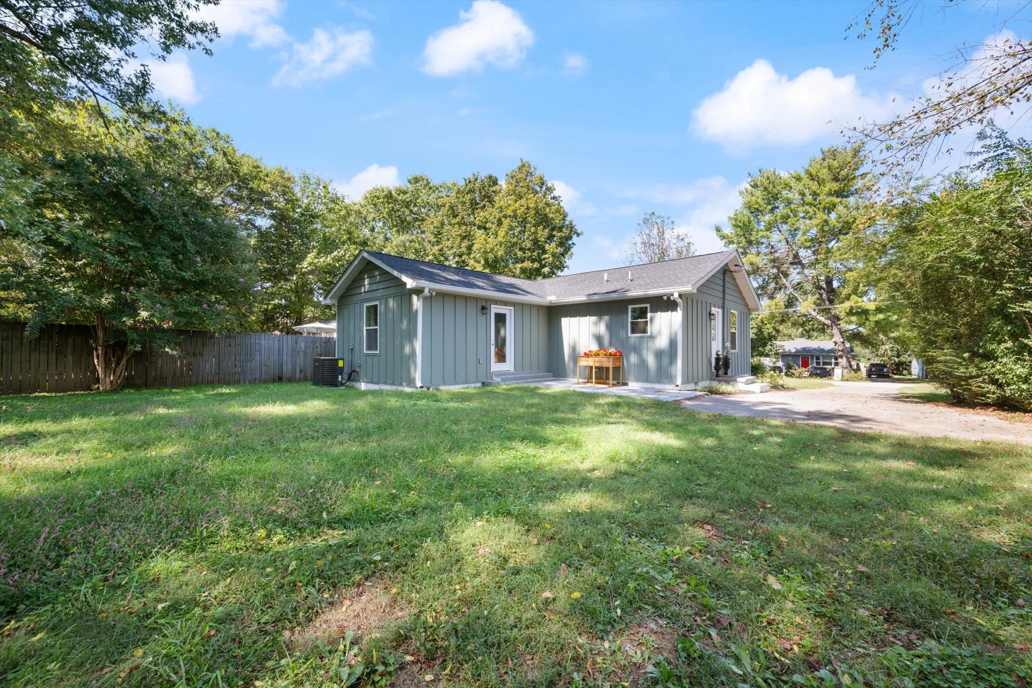 203 Scruggs Ave