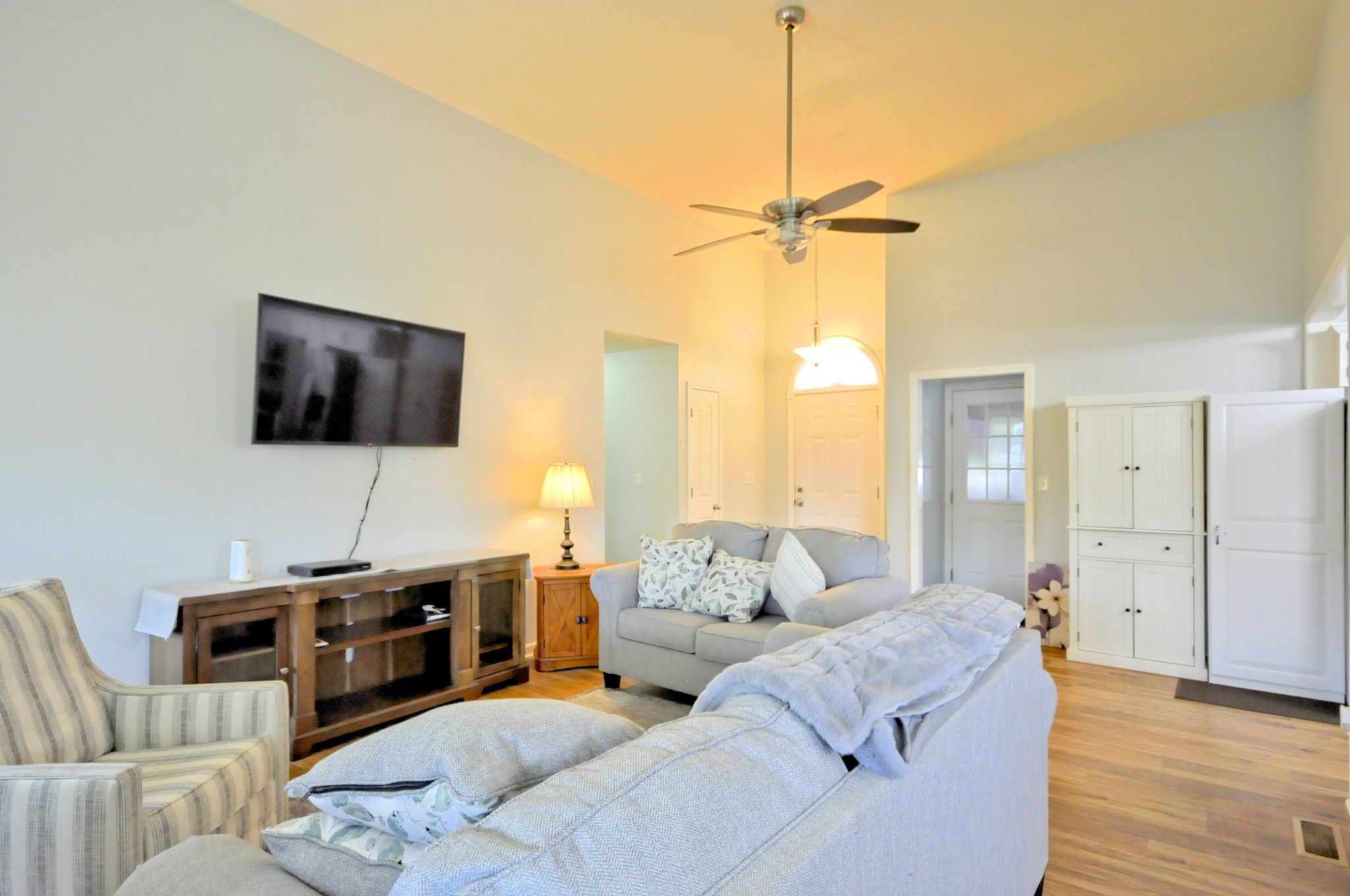 3637 AURORA DR
