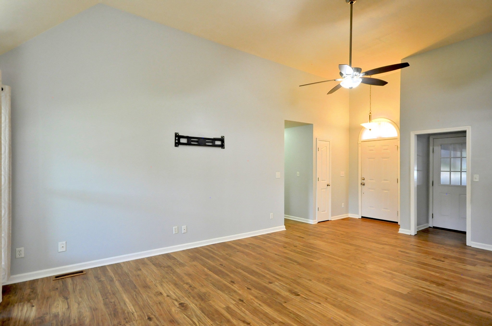 3637 AURORA DR