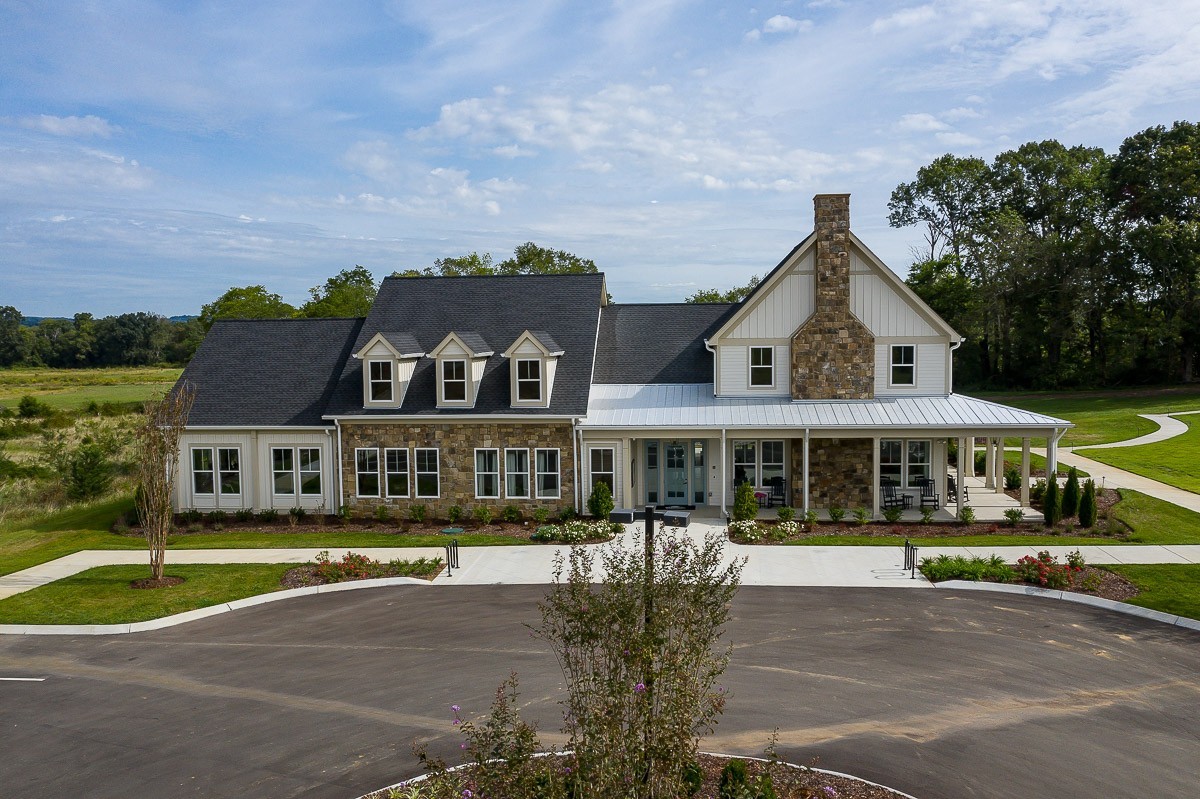 5090 Poplar Farms Dr