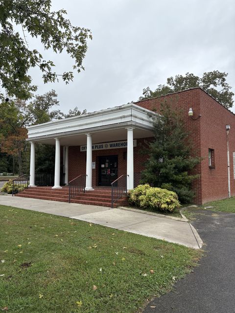 501 Oak Dr Manchester TN 37355