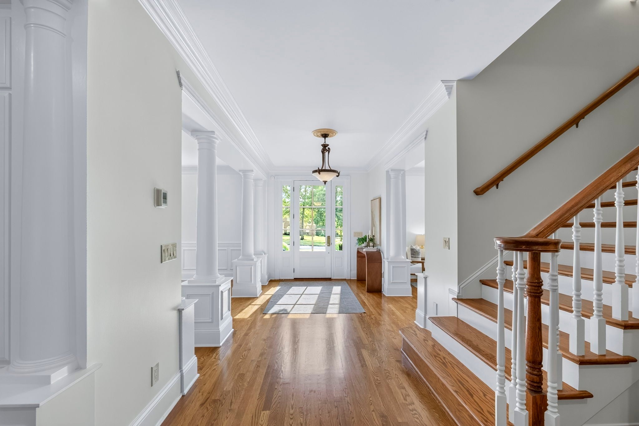 9429 Weatherly Dr