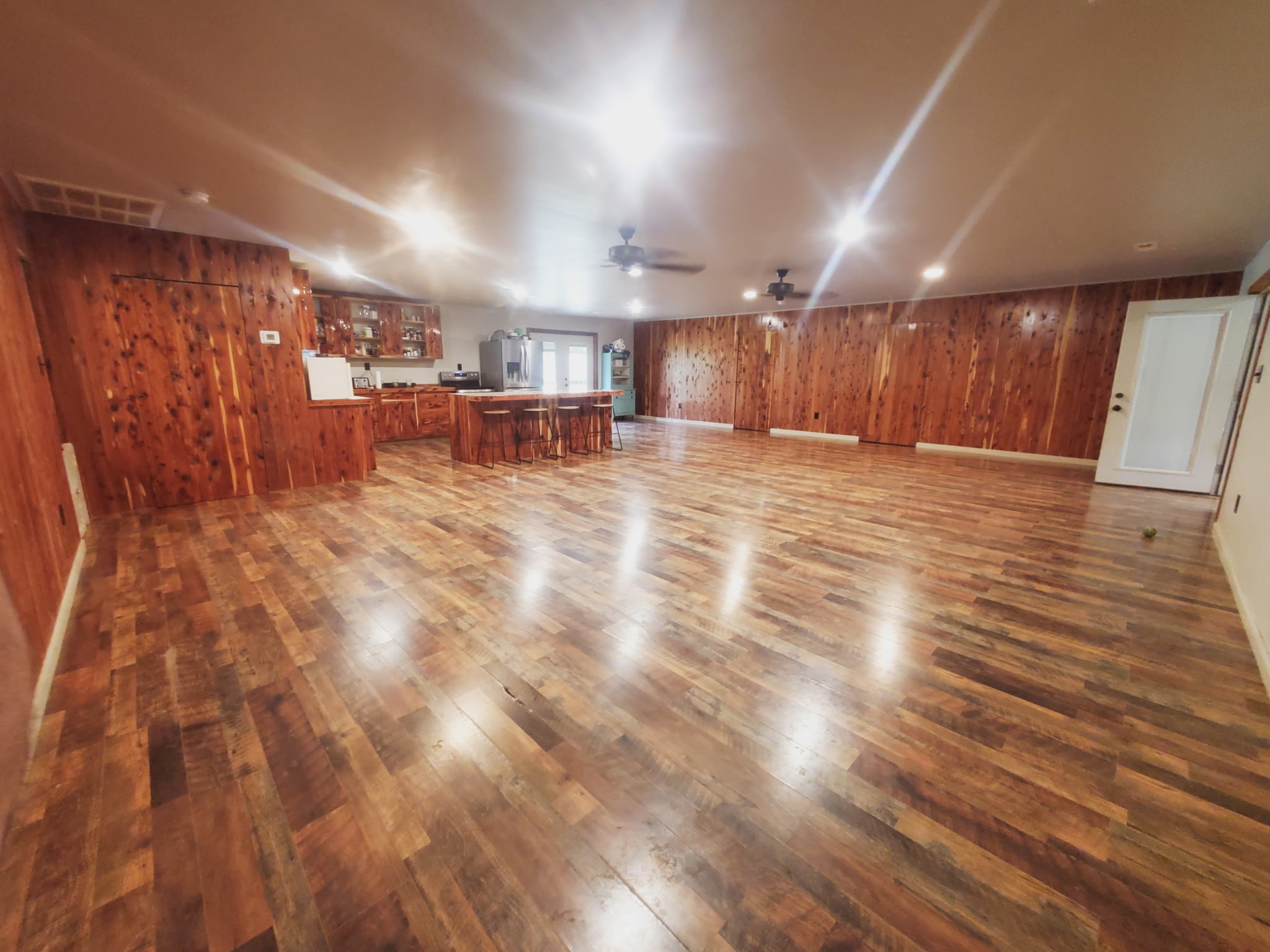 9007 Redbud Ln