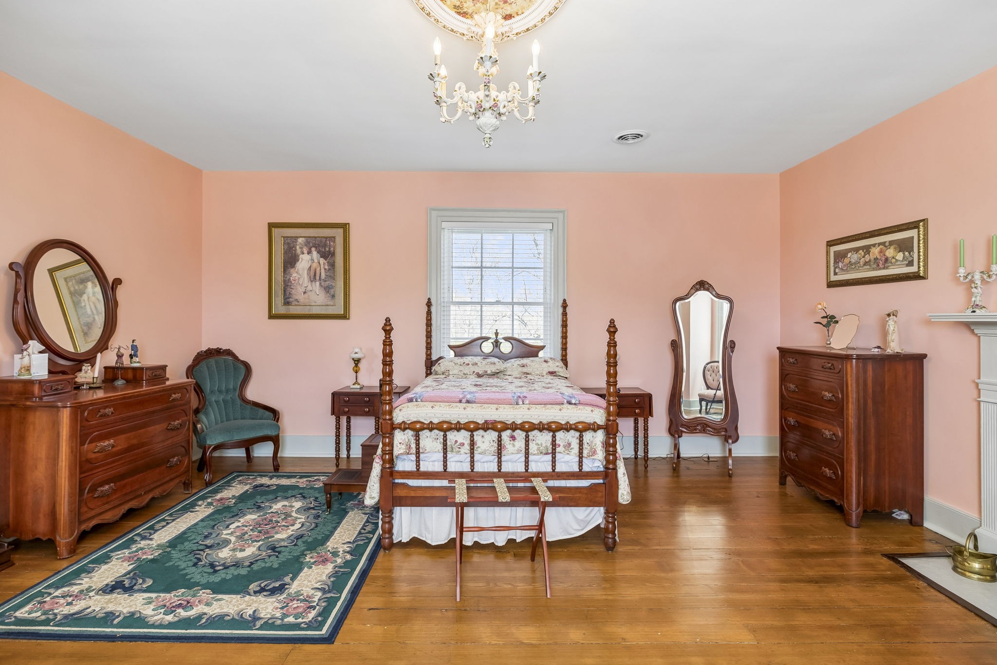 Gallatin, Tennessee, 37066, United States, 4 Bedrooms Bedrooms, ,4 BathroomsBathrooms,Residential,Active,2028188