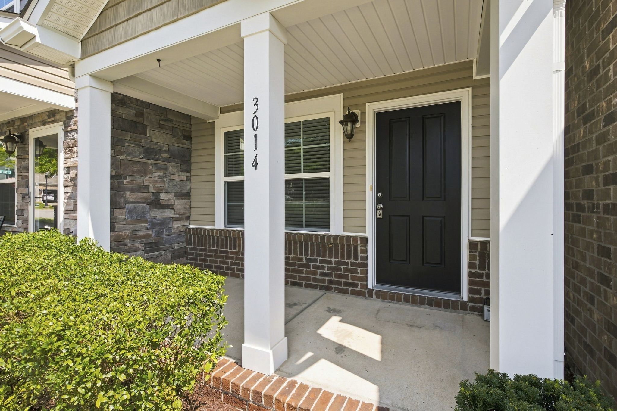 3014 Friars Trl