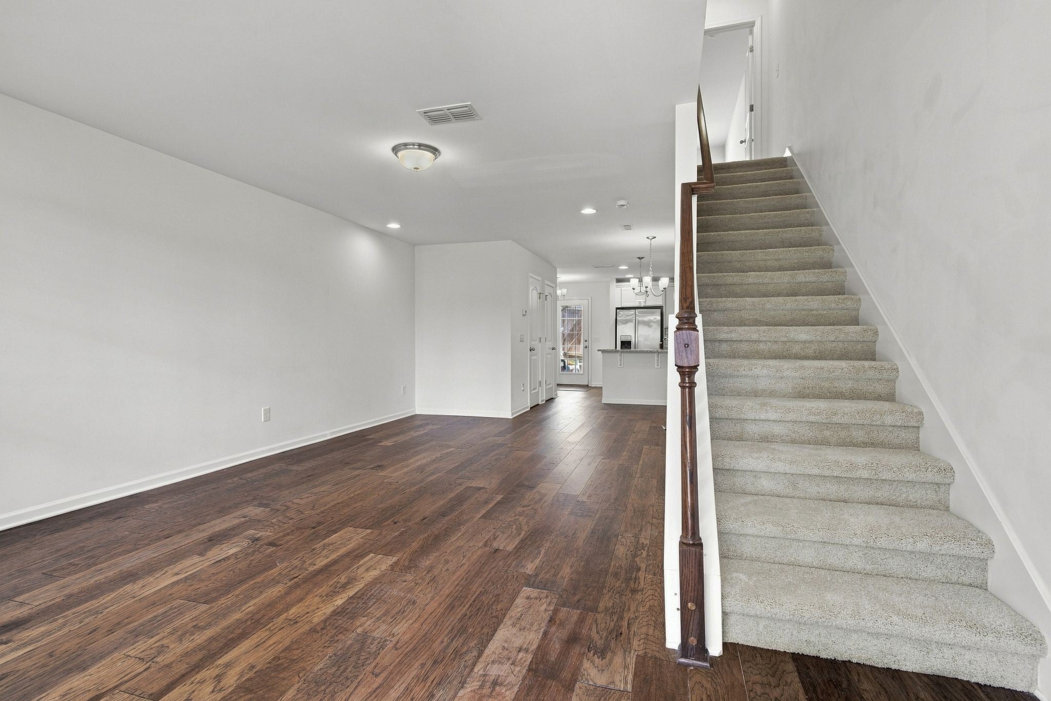 3014 Friars Trl