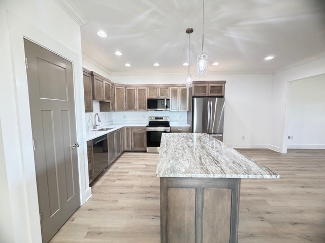 114 Edgefield Ct