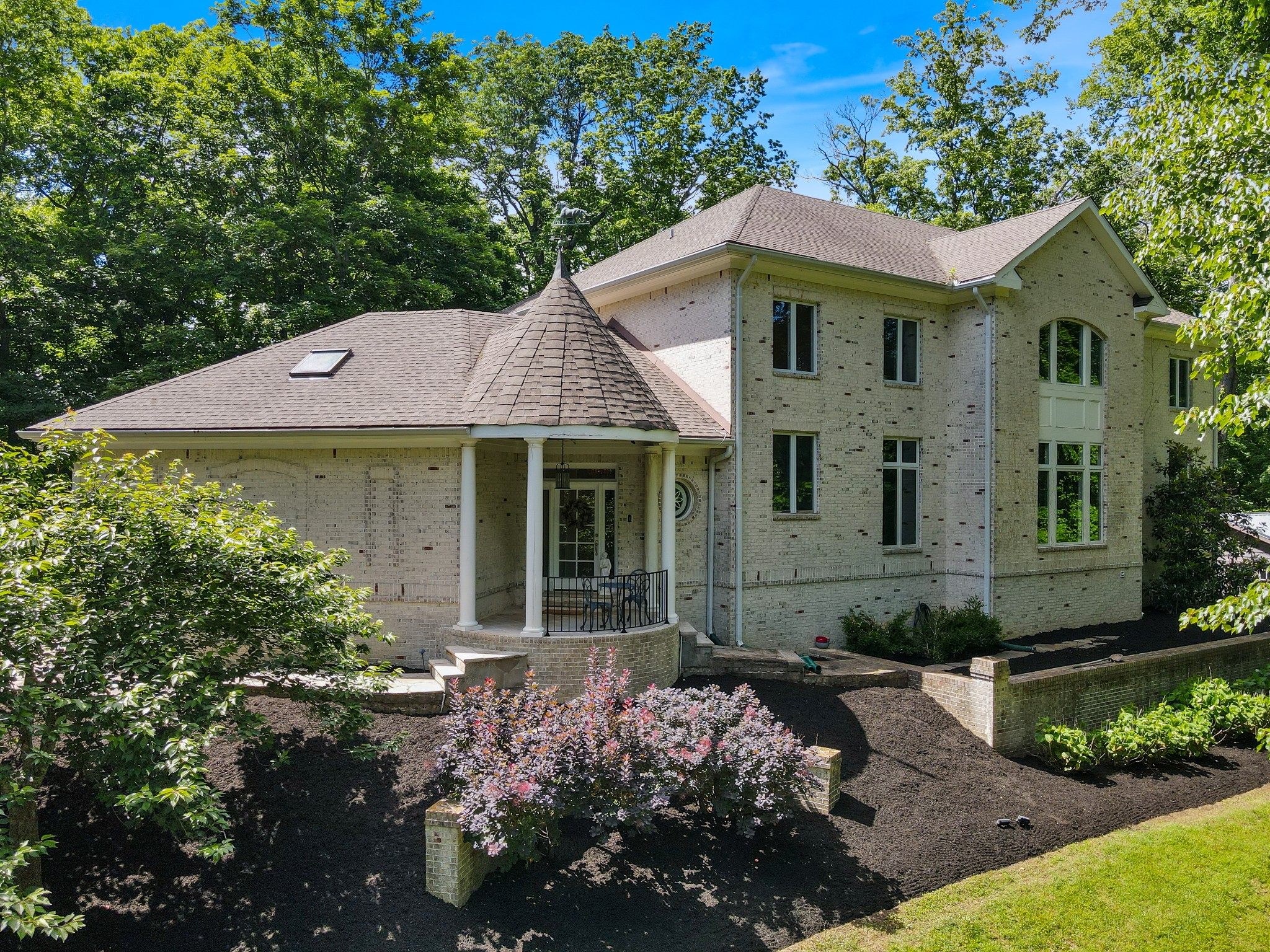 2754 Broyles Ln