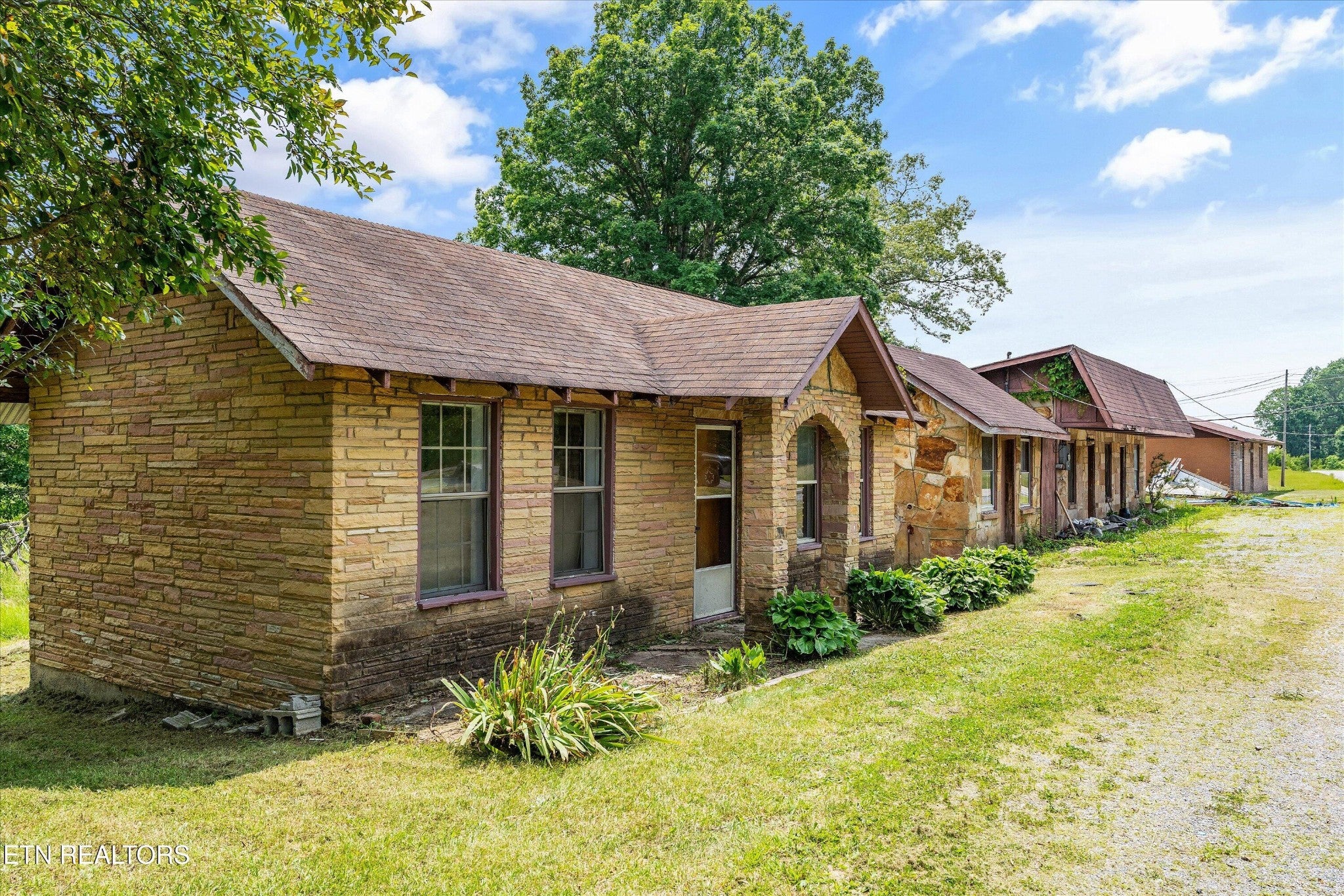 9476 Morgan County Hwy