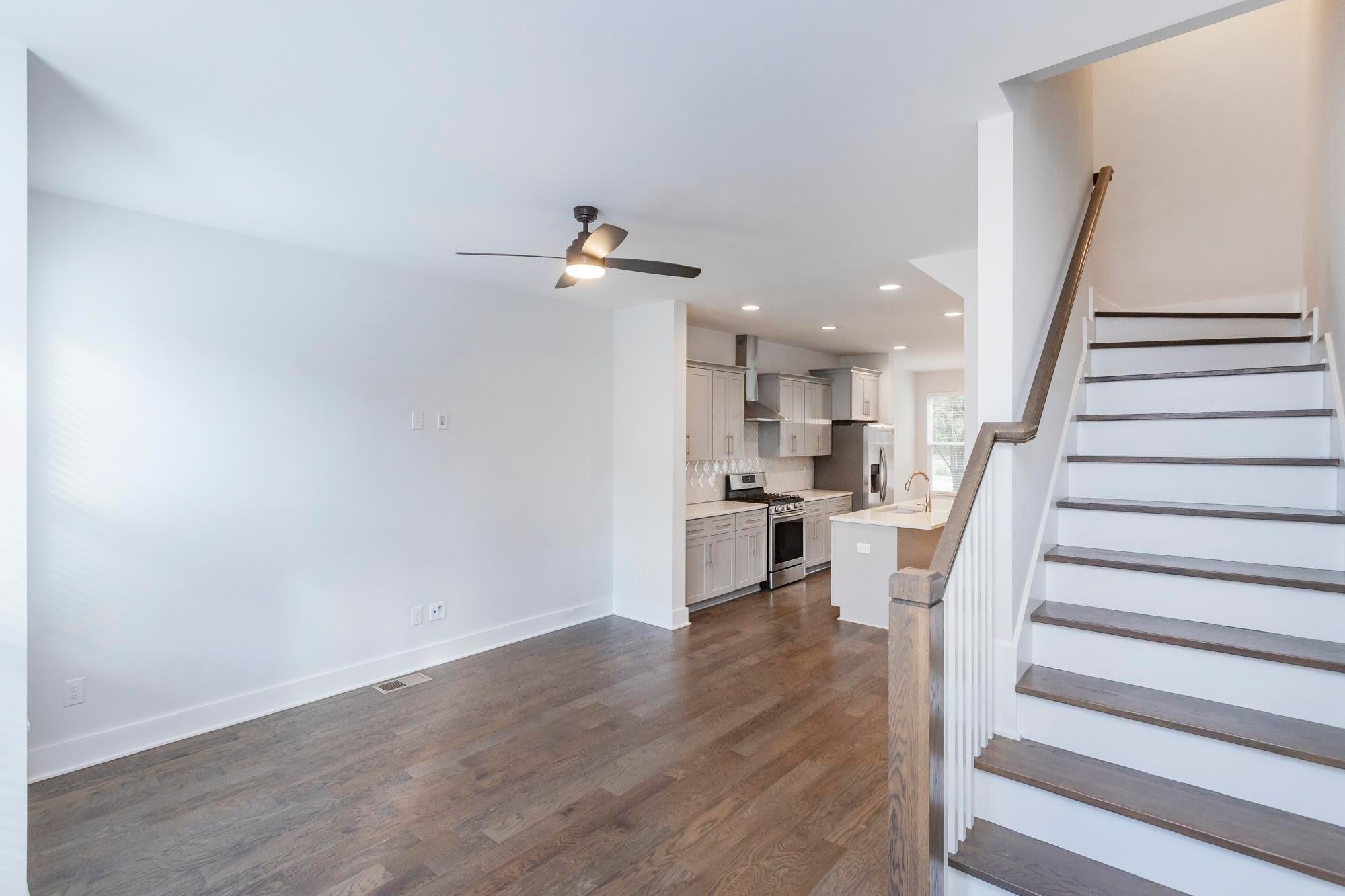 708 Tral St