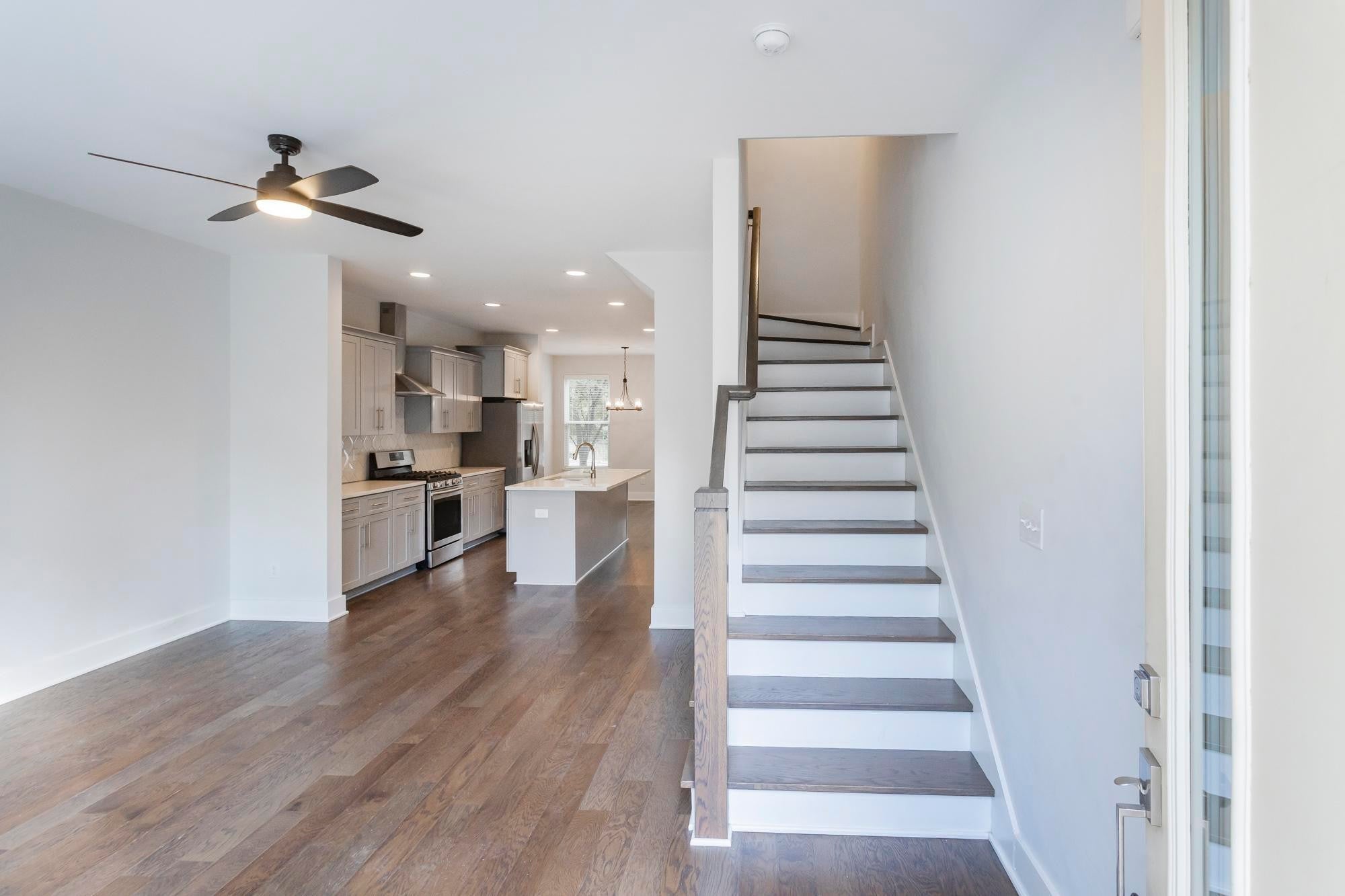 708 Tral St