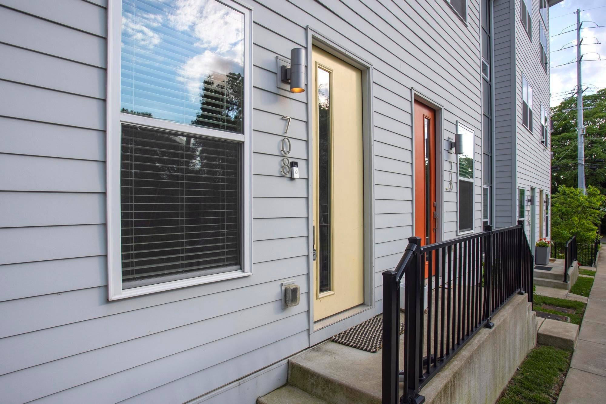 708 Tral St