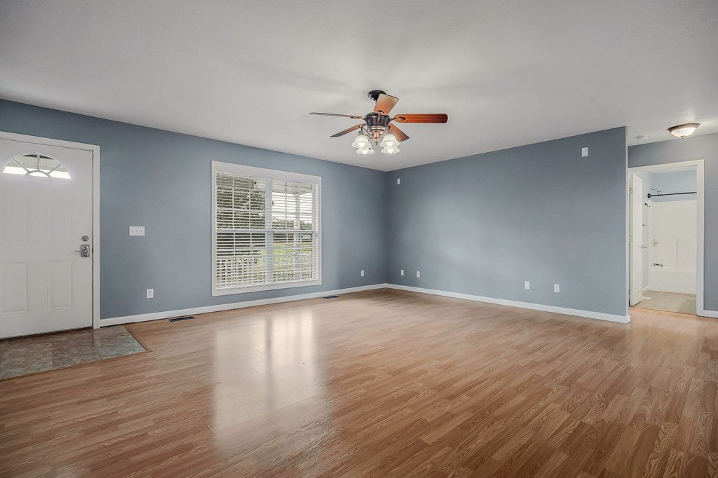 1520 Hawkins Crawford Rd