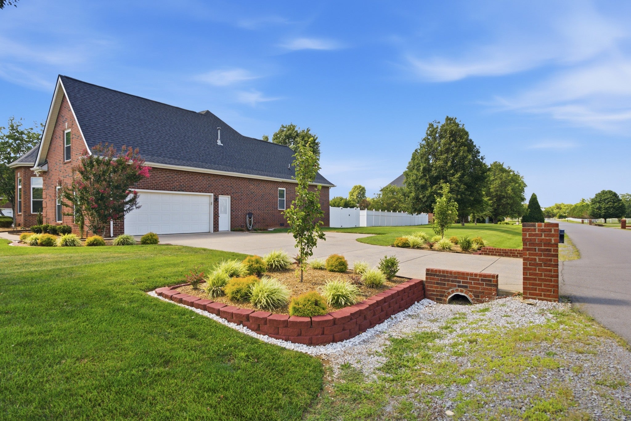 102 Copperas Ct