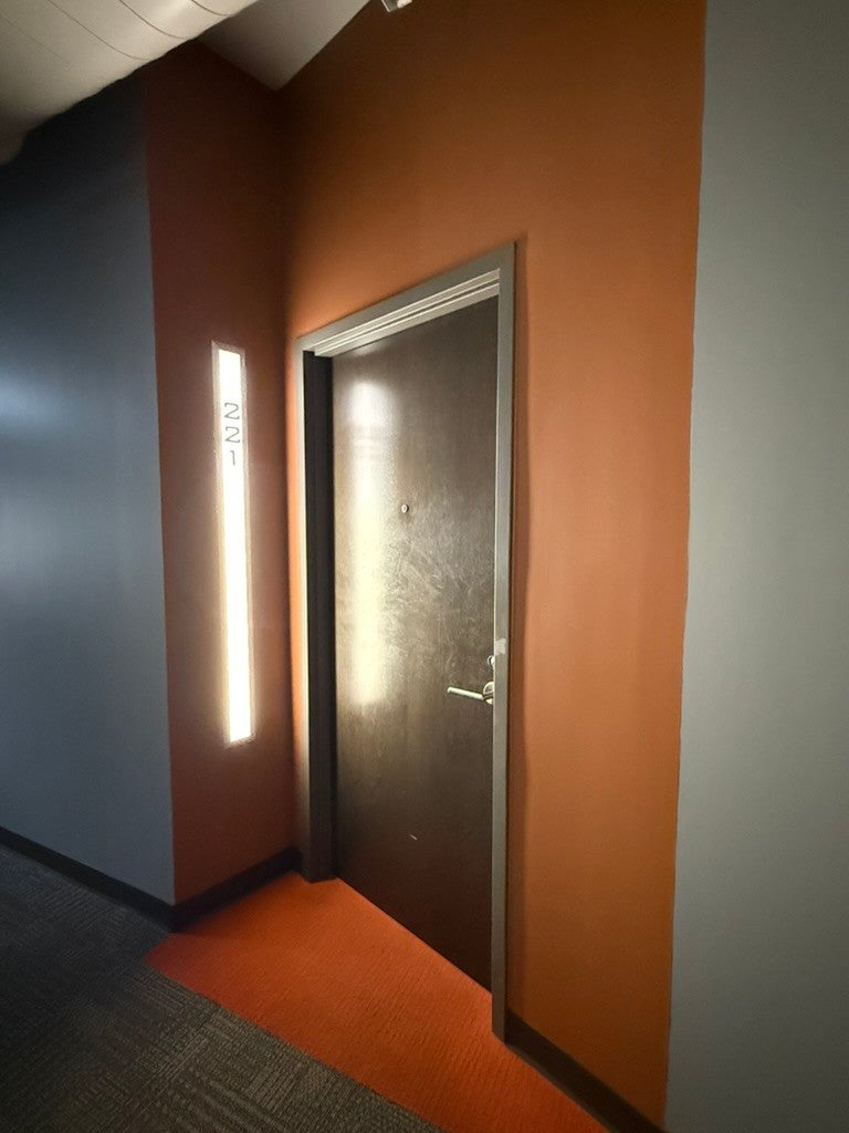 2115 Yeaman Pl 221