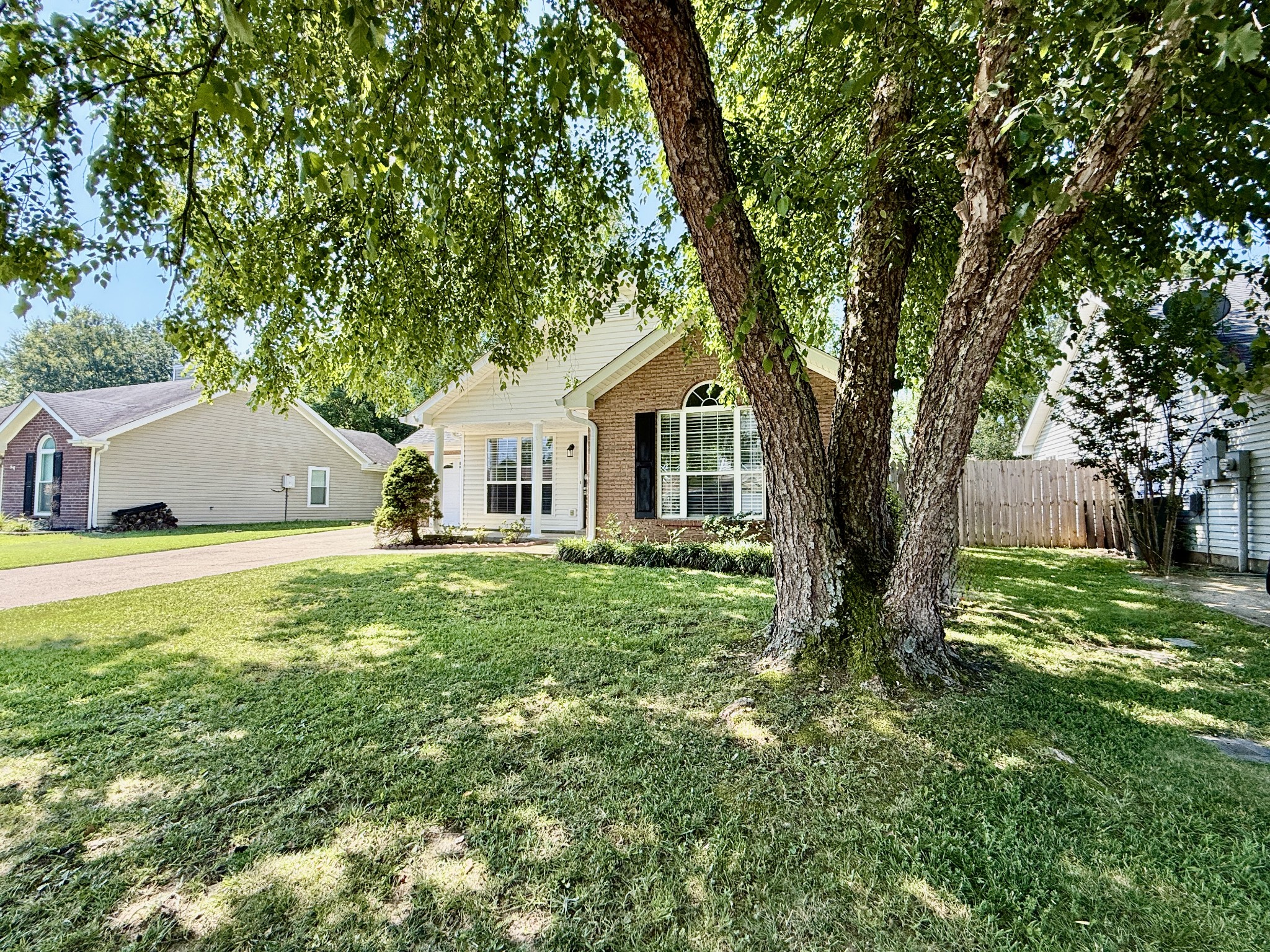 202 Westchester Dr