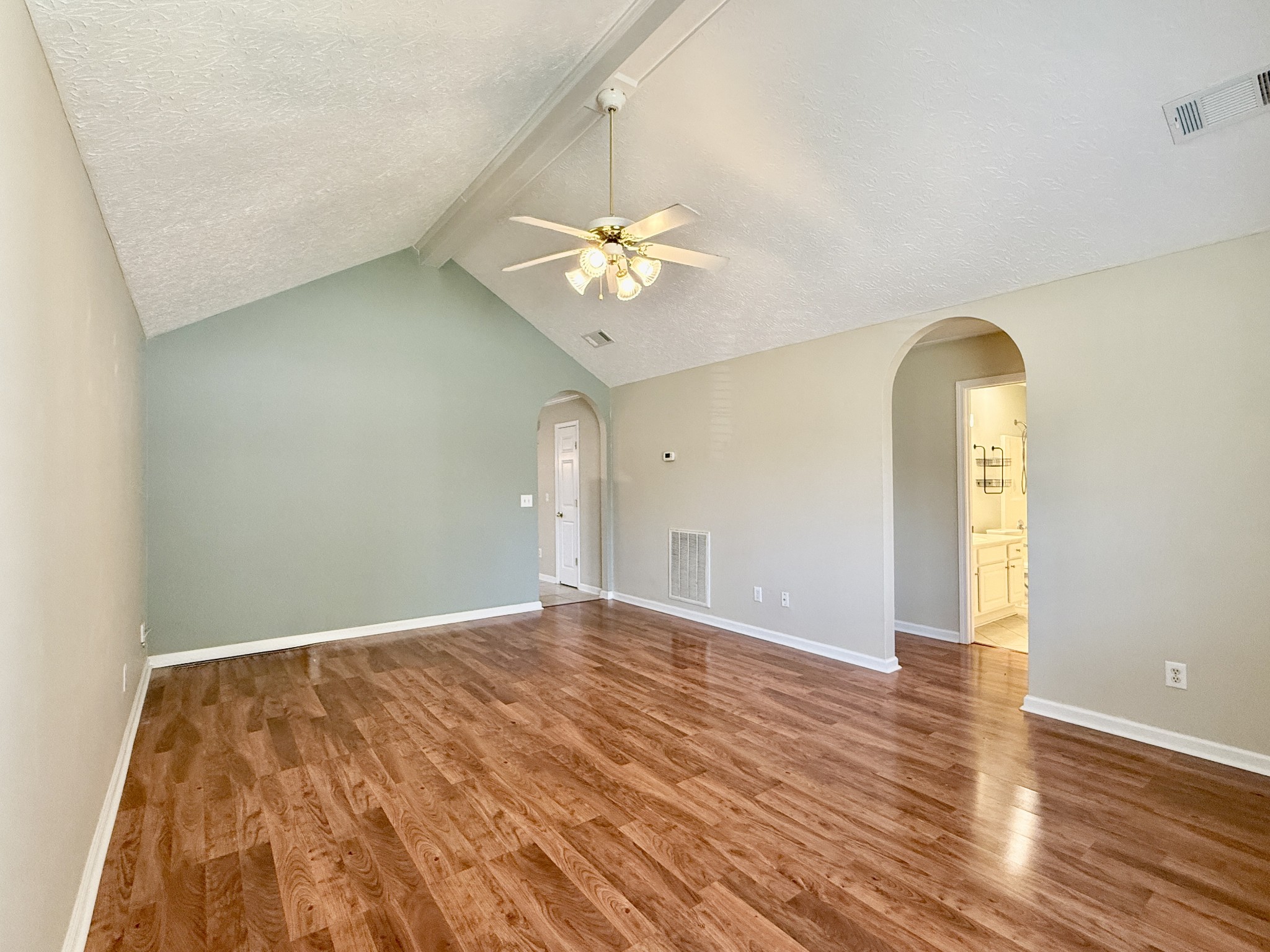 202 Westchester Dr