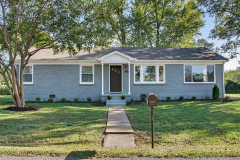403 W Hite St Gallatin TN 37066