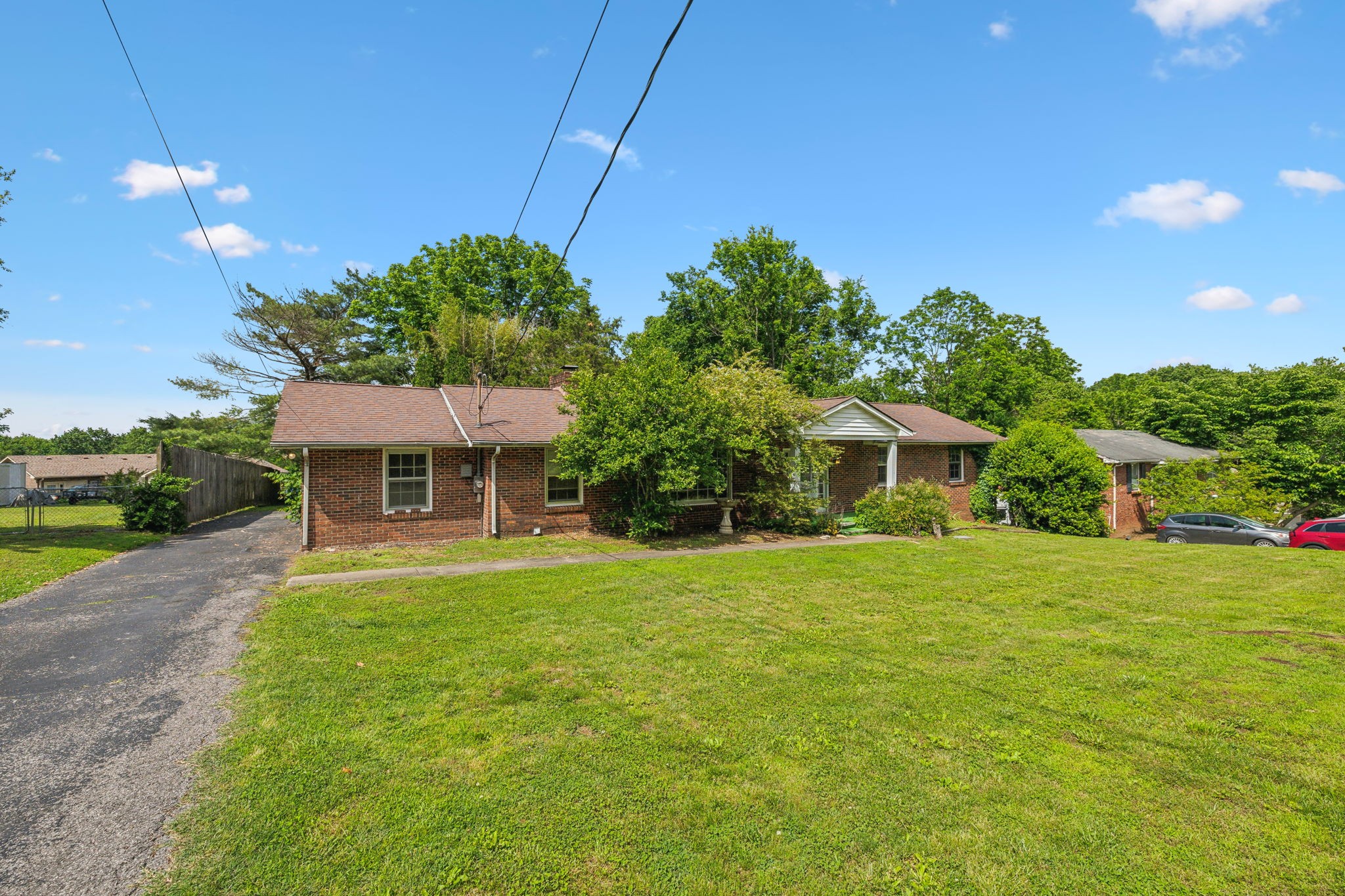 234 NW Clearview Dr