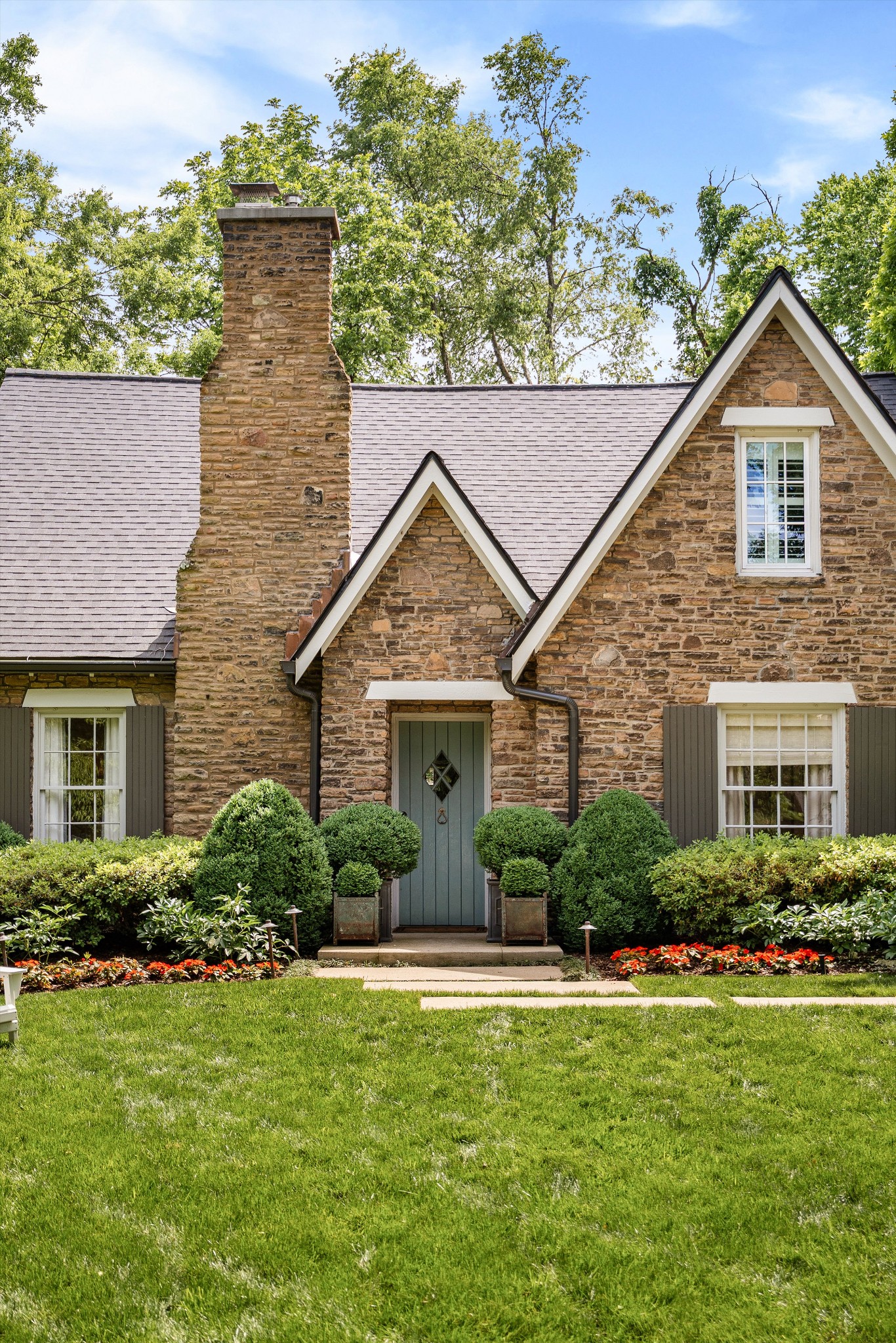 1023 Belvidere Dr
