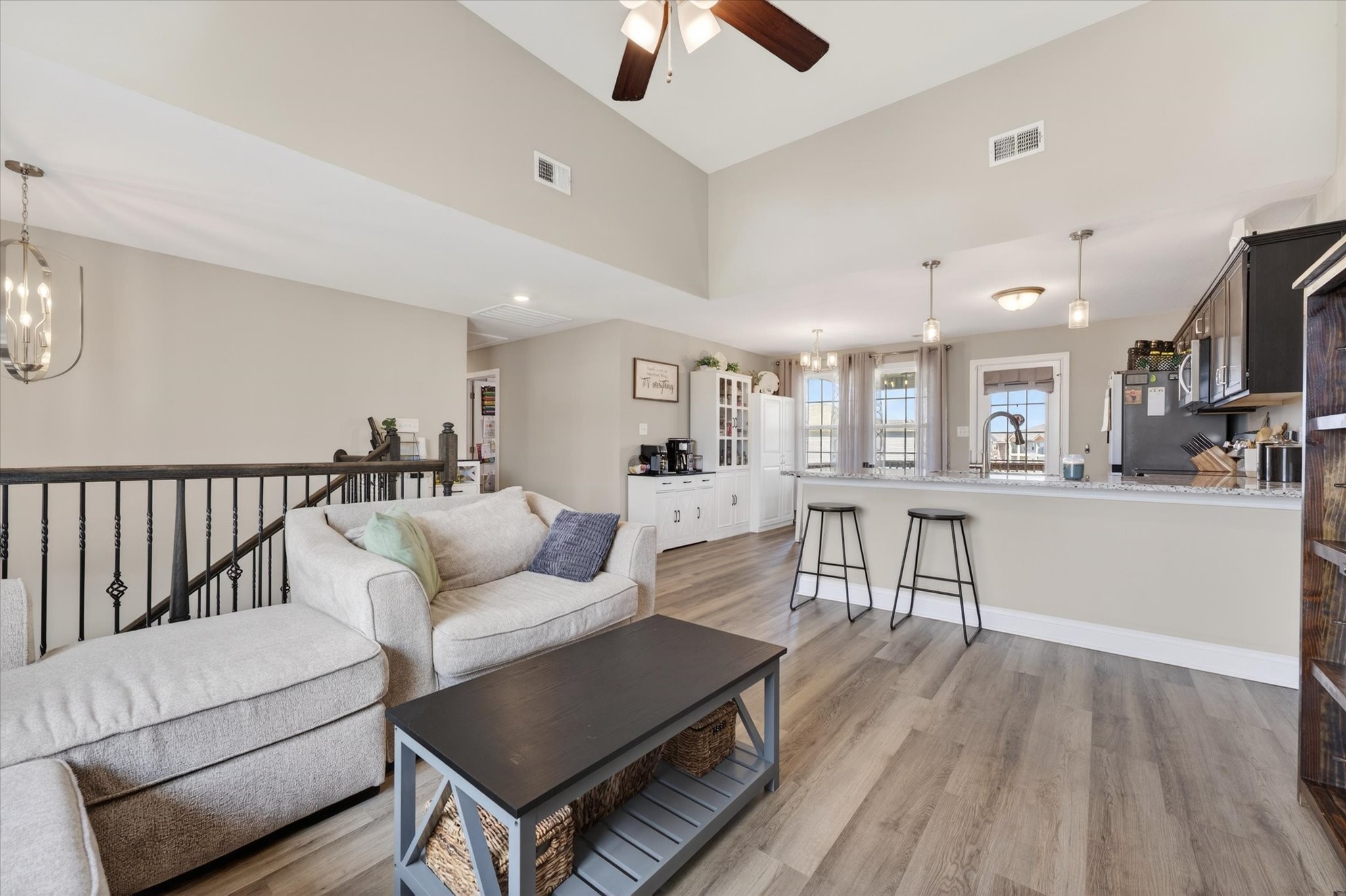 1929 Sydney Louise Dr