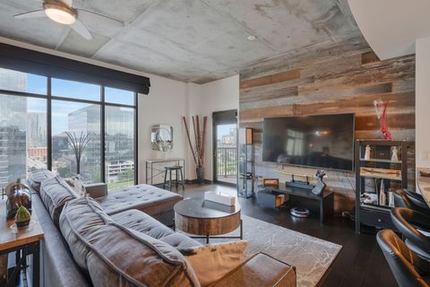 Photo of 1510 Demonbreun St #1103, Nashville, TN 37203 (MLS # 3128659)