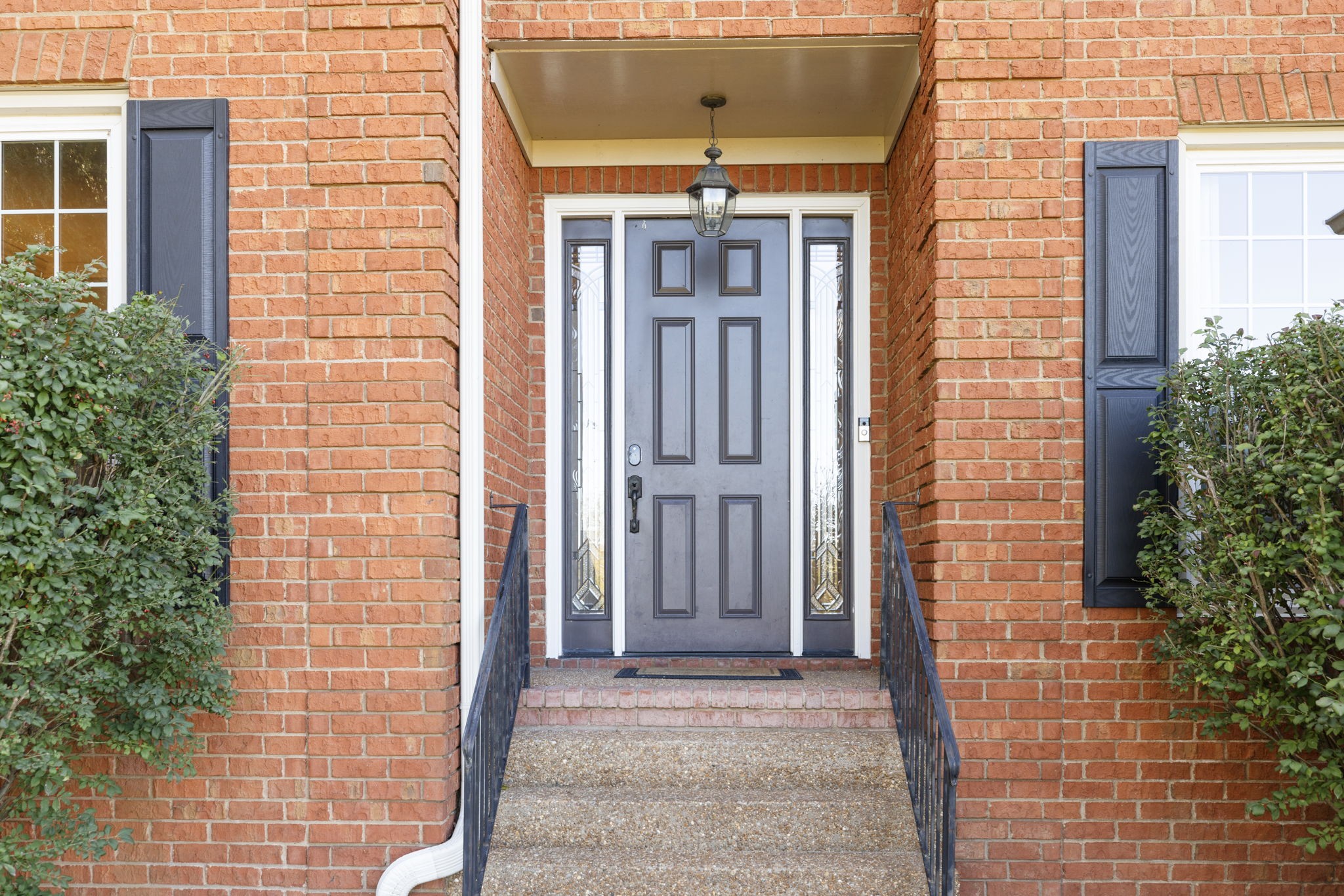 217 Barrington Court W