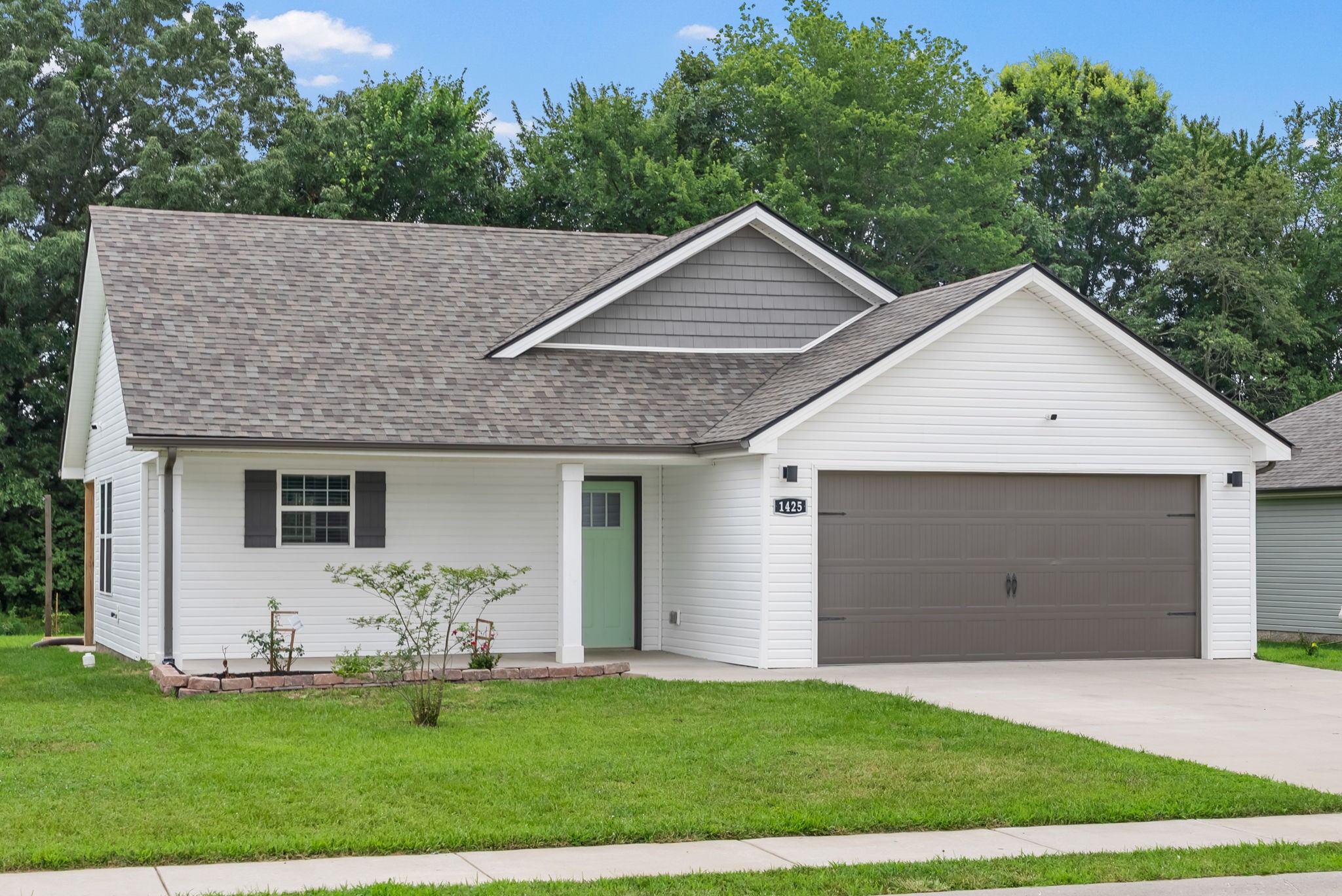 1425 Fredrick Dr