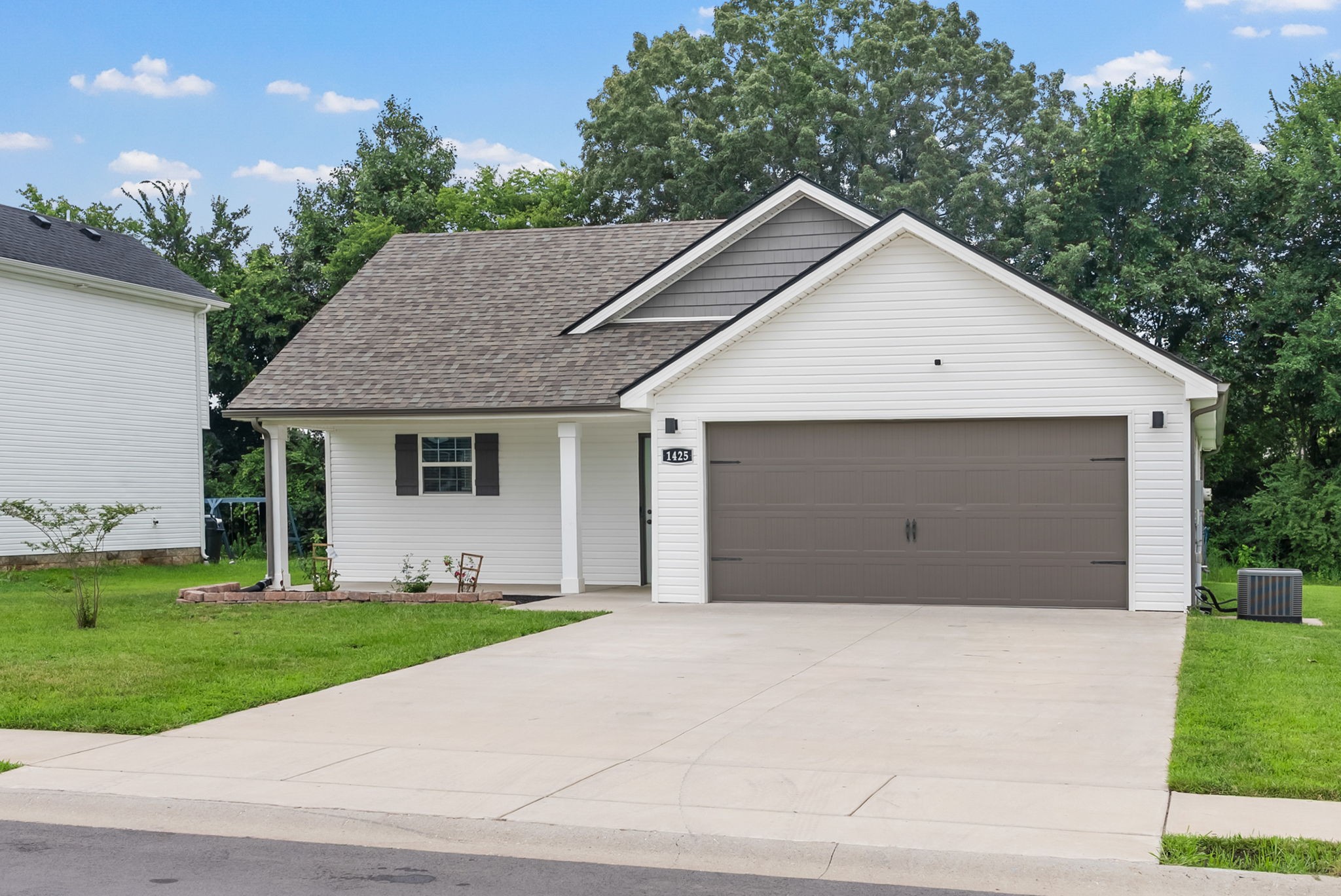 1425 Fredrick Dr