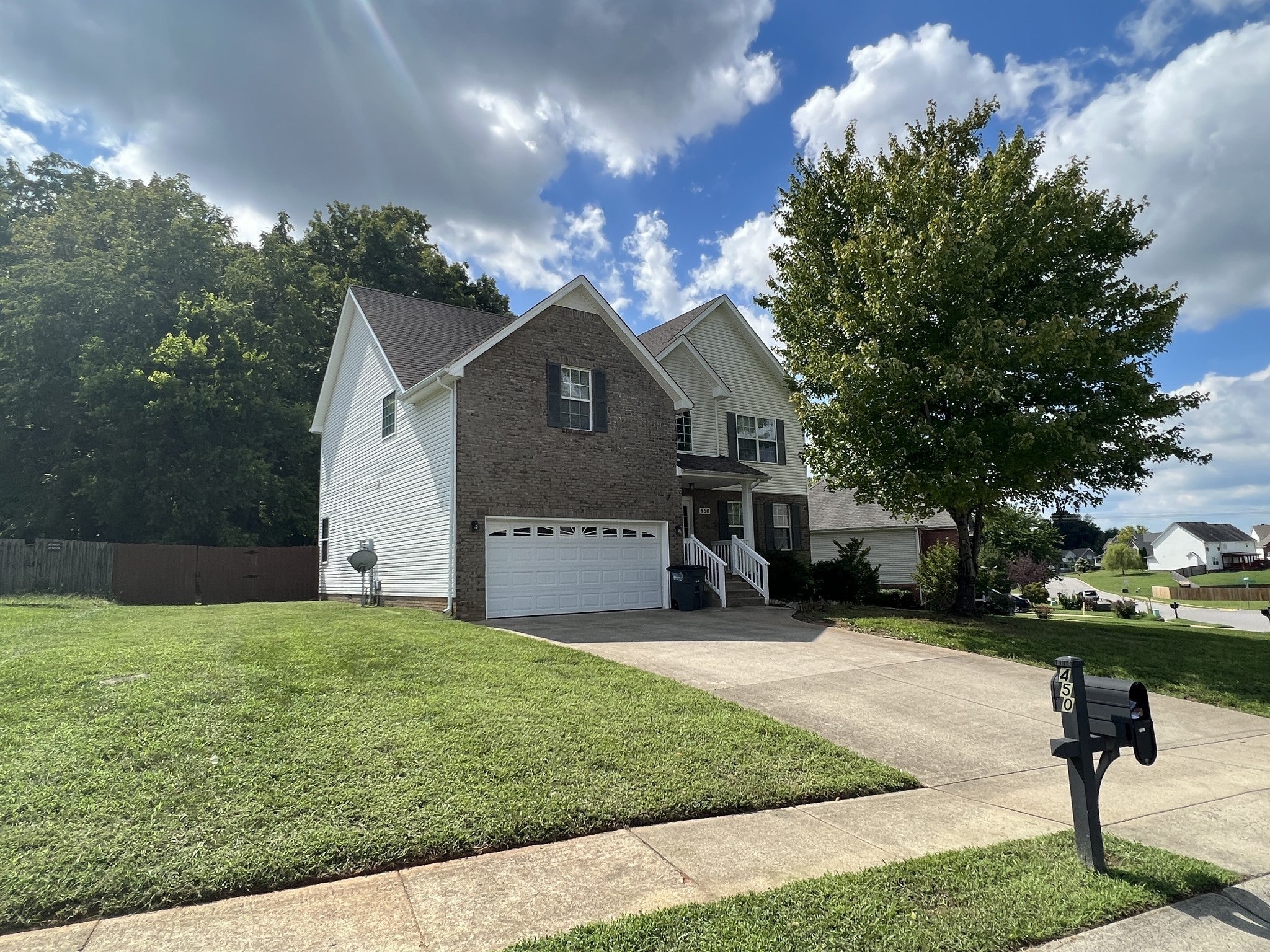 450 Winding Bluff
