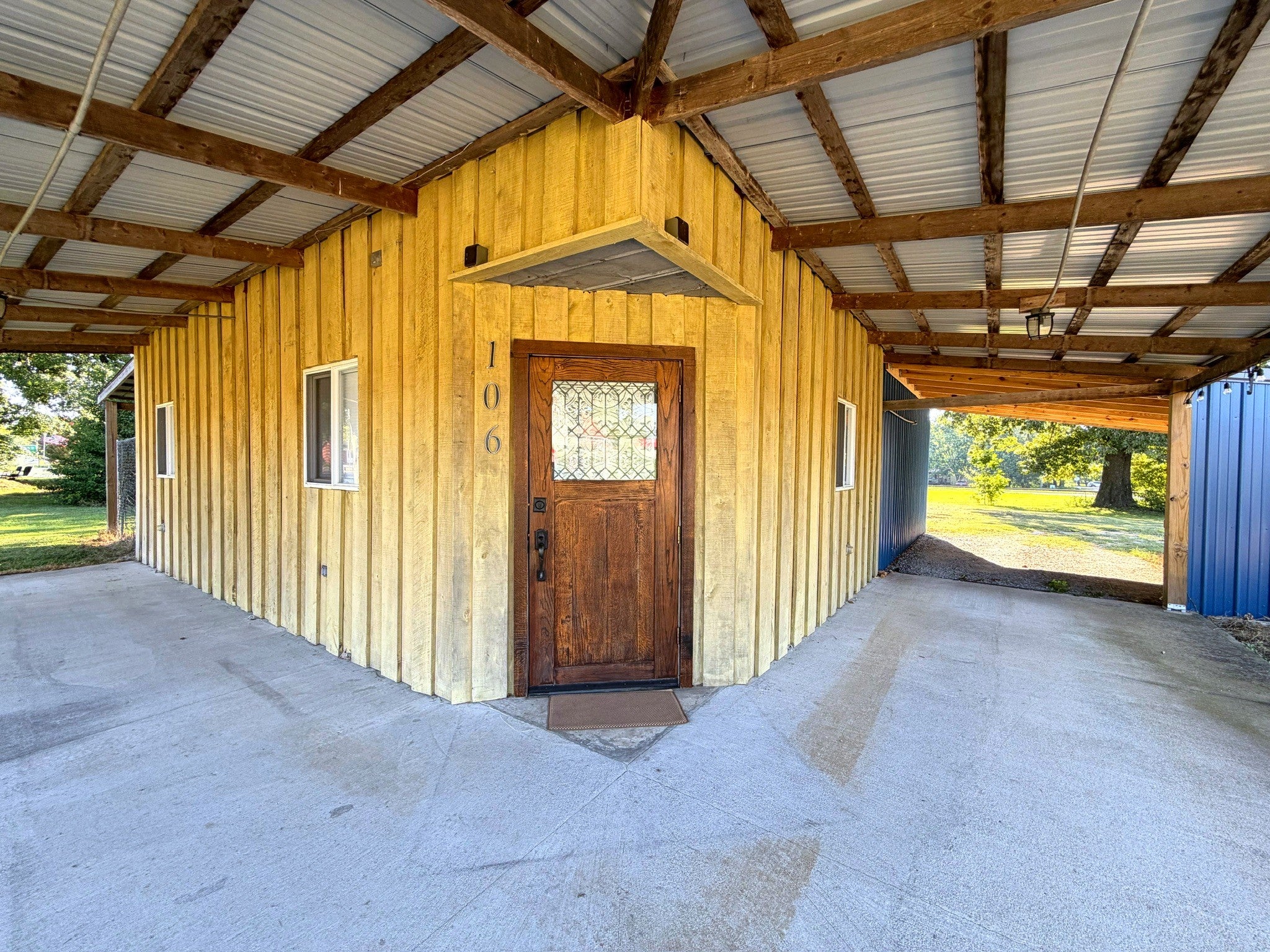 106 Main St