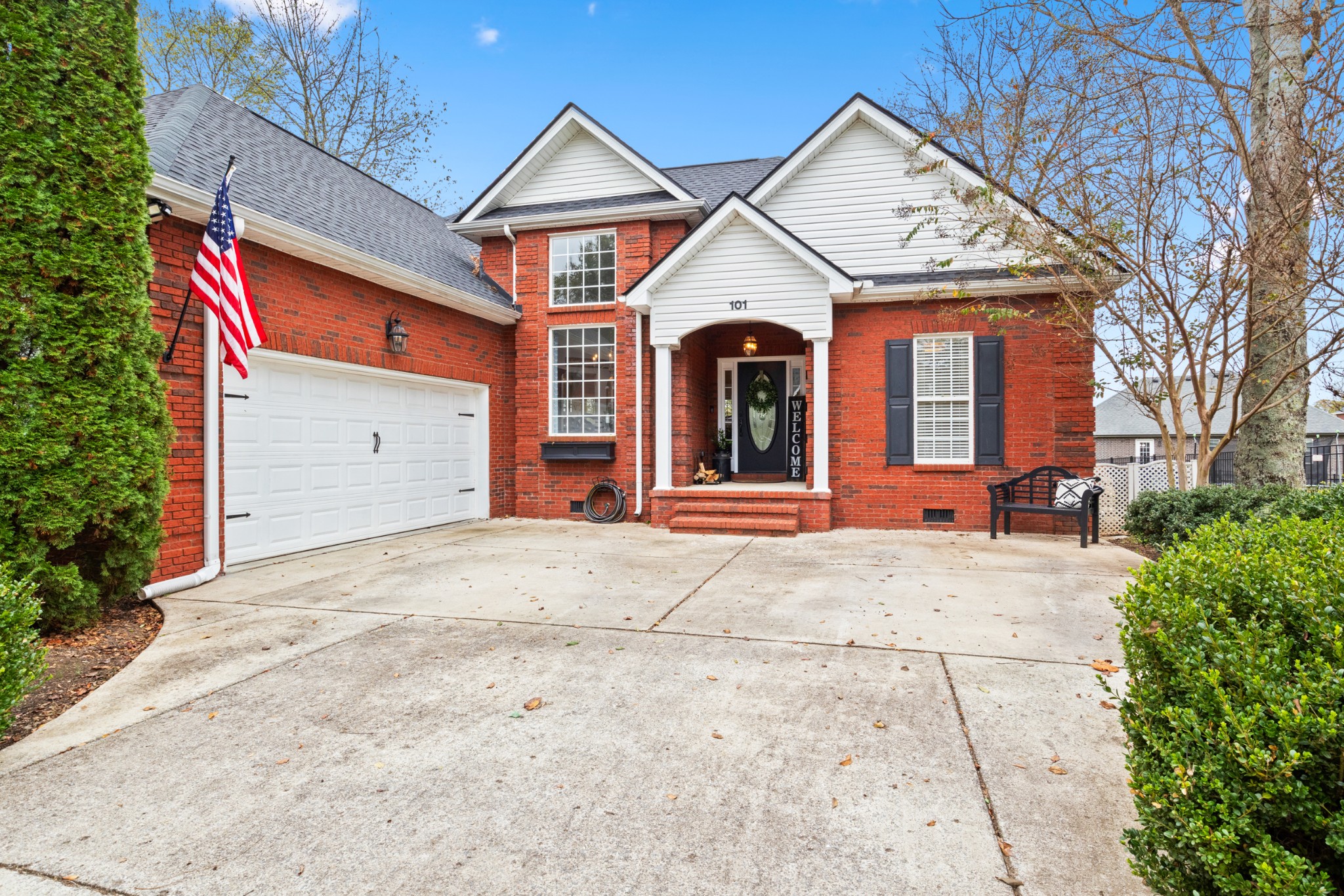 101 St James Pl