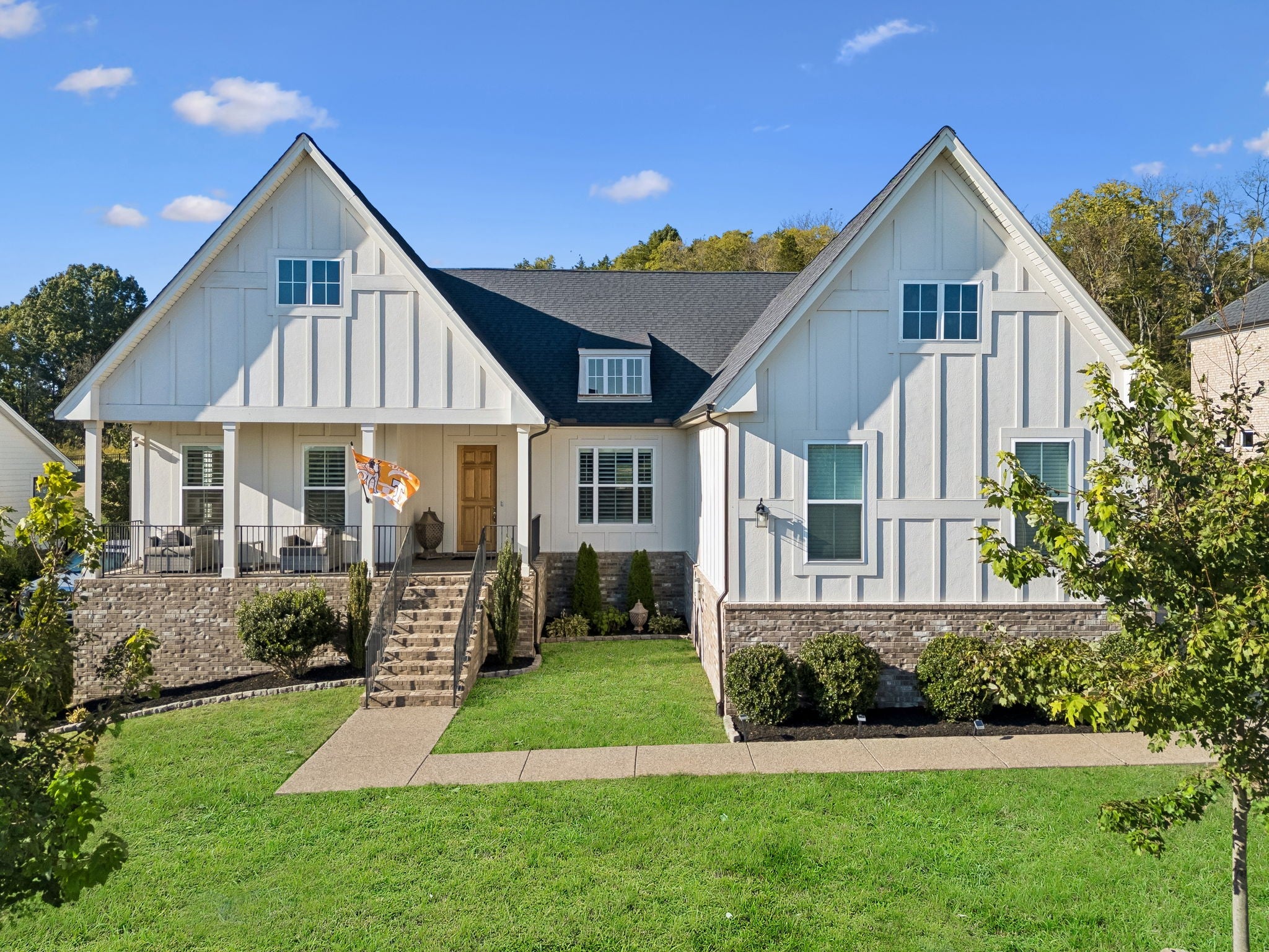 7008 Fiddlers Glen Dr