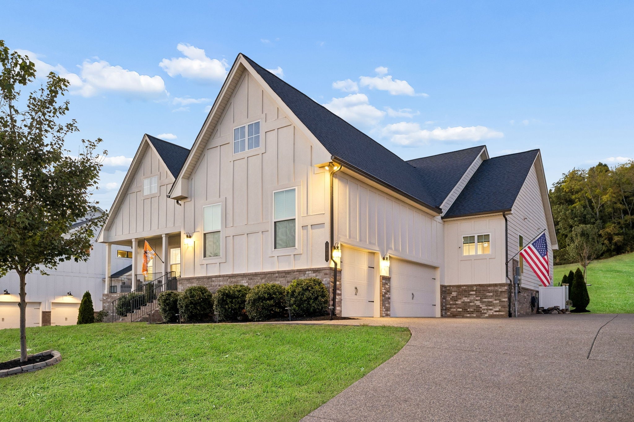 7008 Fiddlers Glen Dr