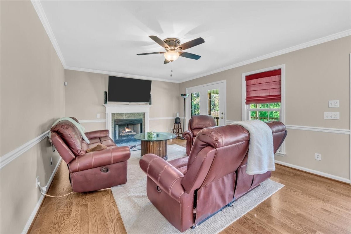 141 W Laurel Ave