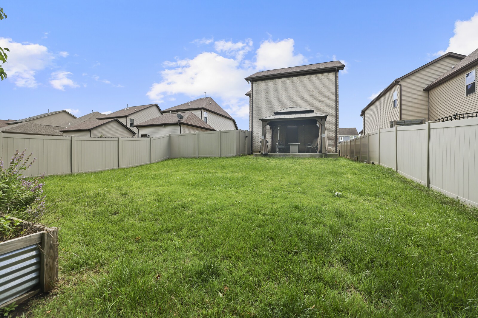 1569 Brockton Ln