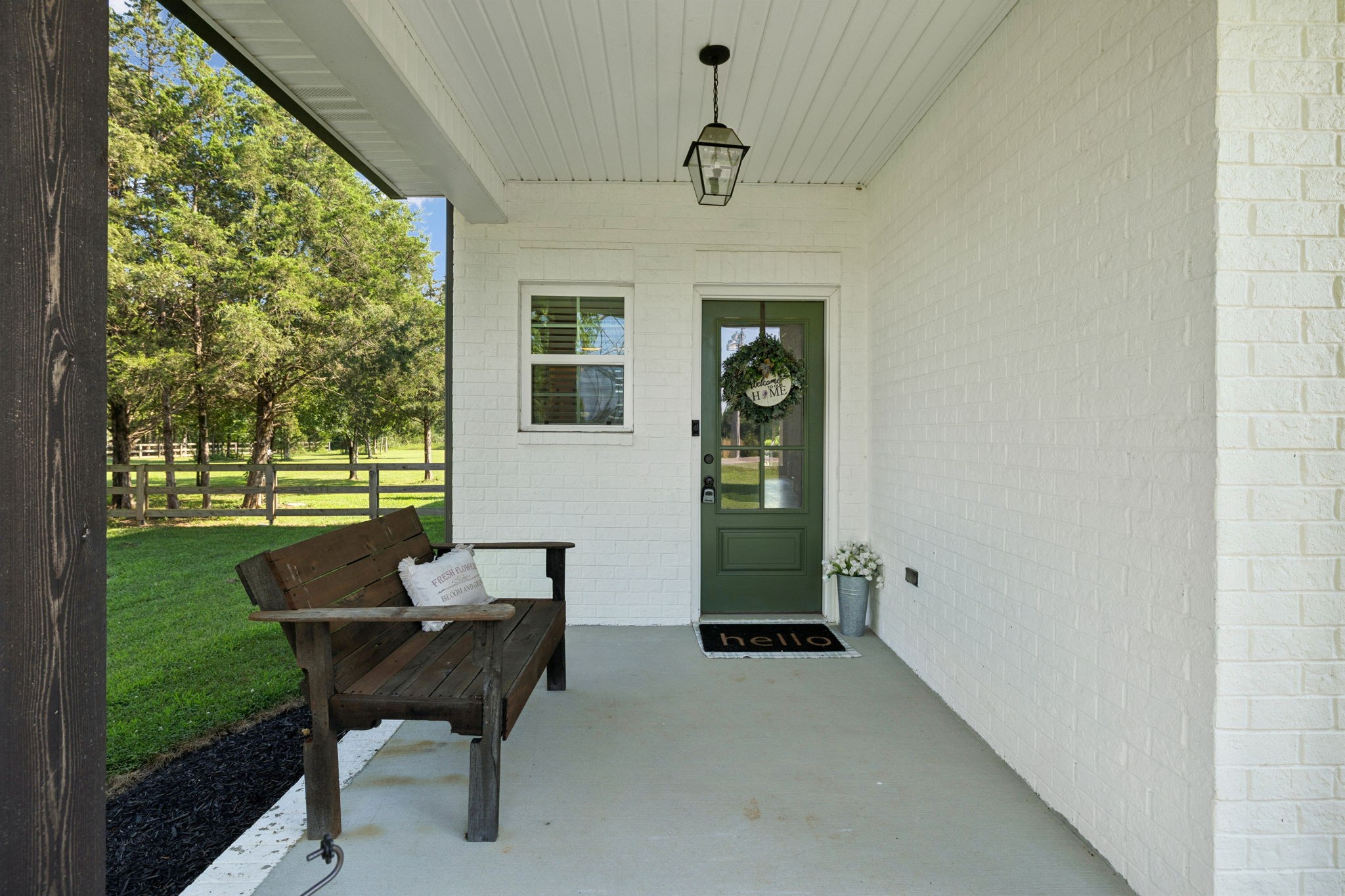 180 Flat Woods Rd