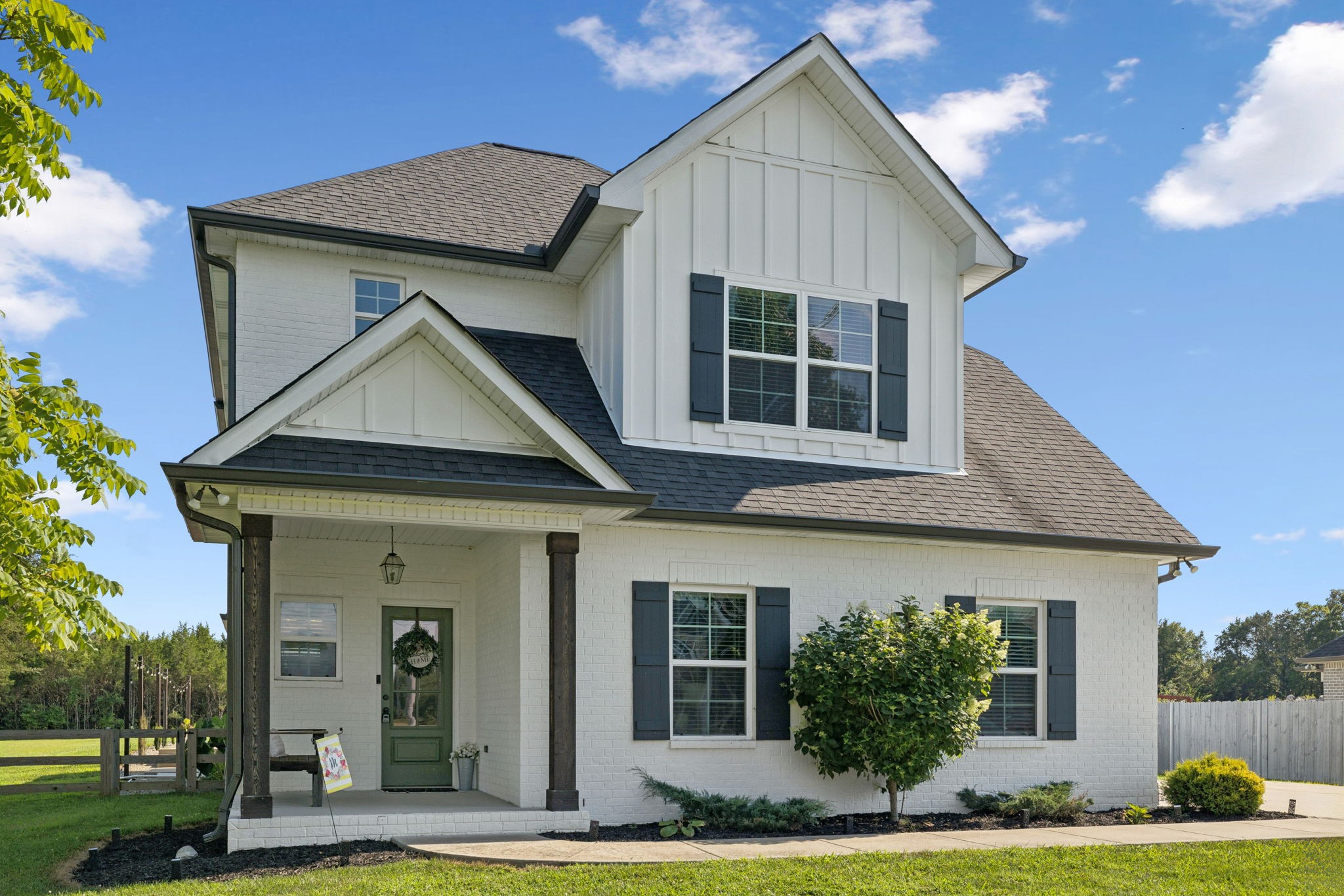180 Flat Woods Rd