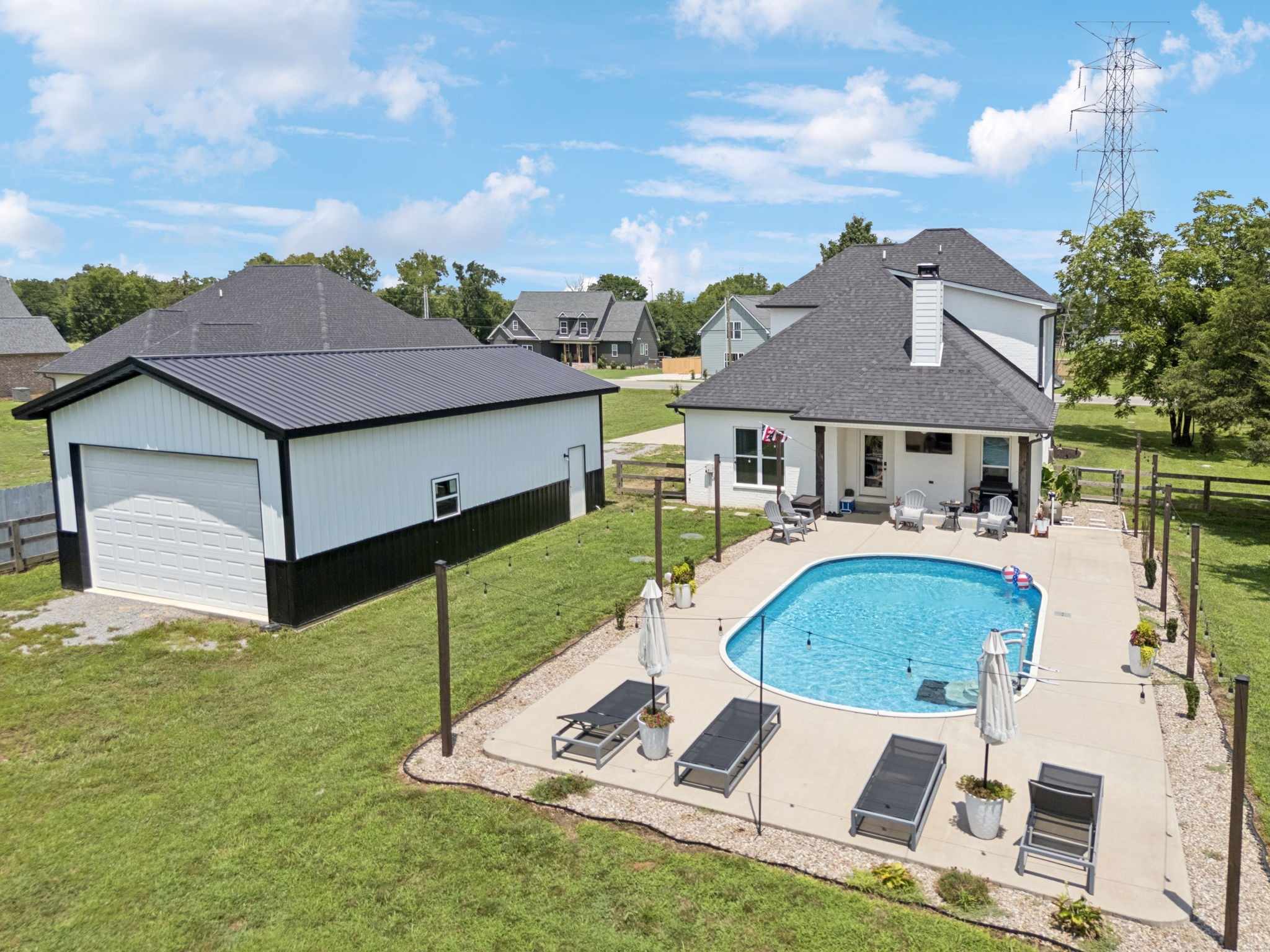 180 Flat Woods Rd