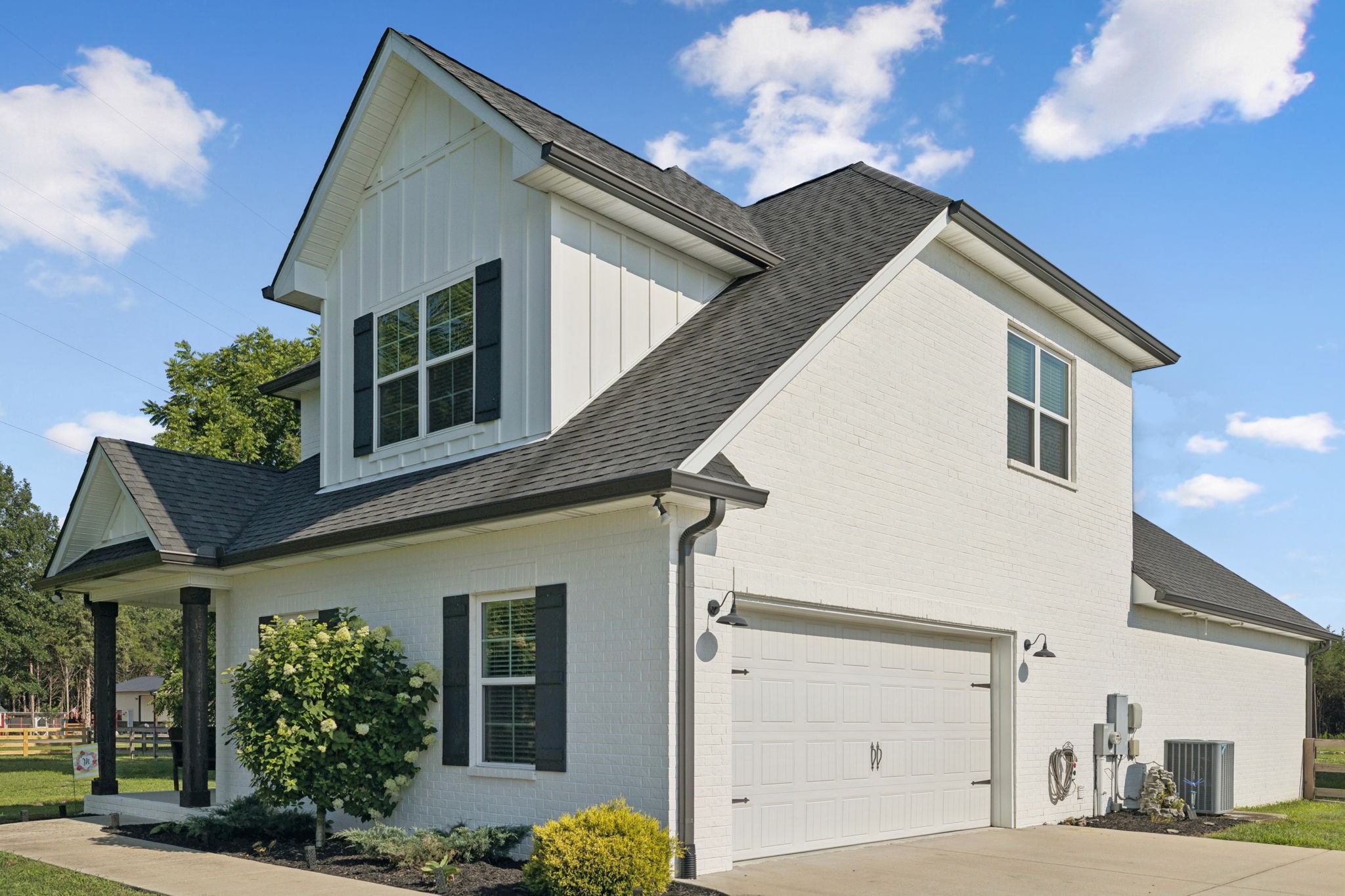 180 Flat Woods Rd