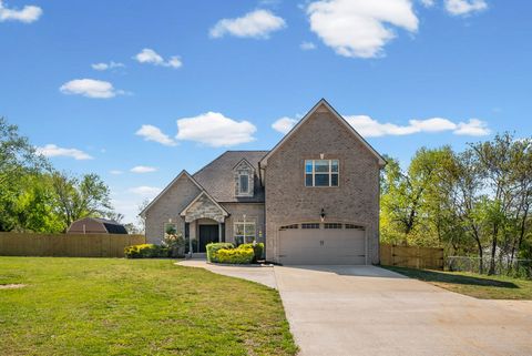 1608 Walnut Grove Rd Clarksville TN 37042