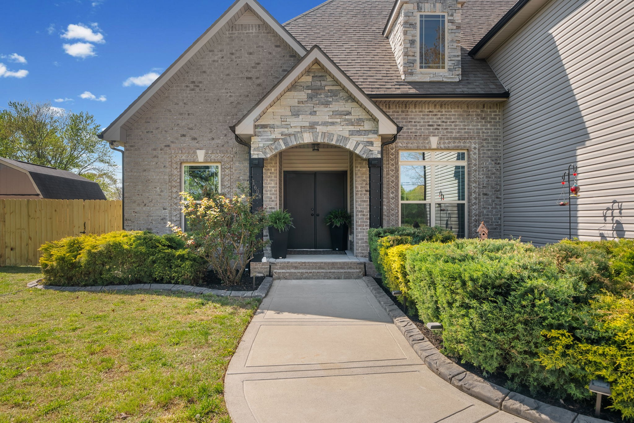 1608 Walnut Grove Rd