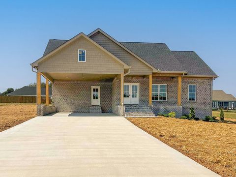 34 Baker Ct Lawrenceburg TN 38464