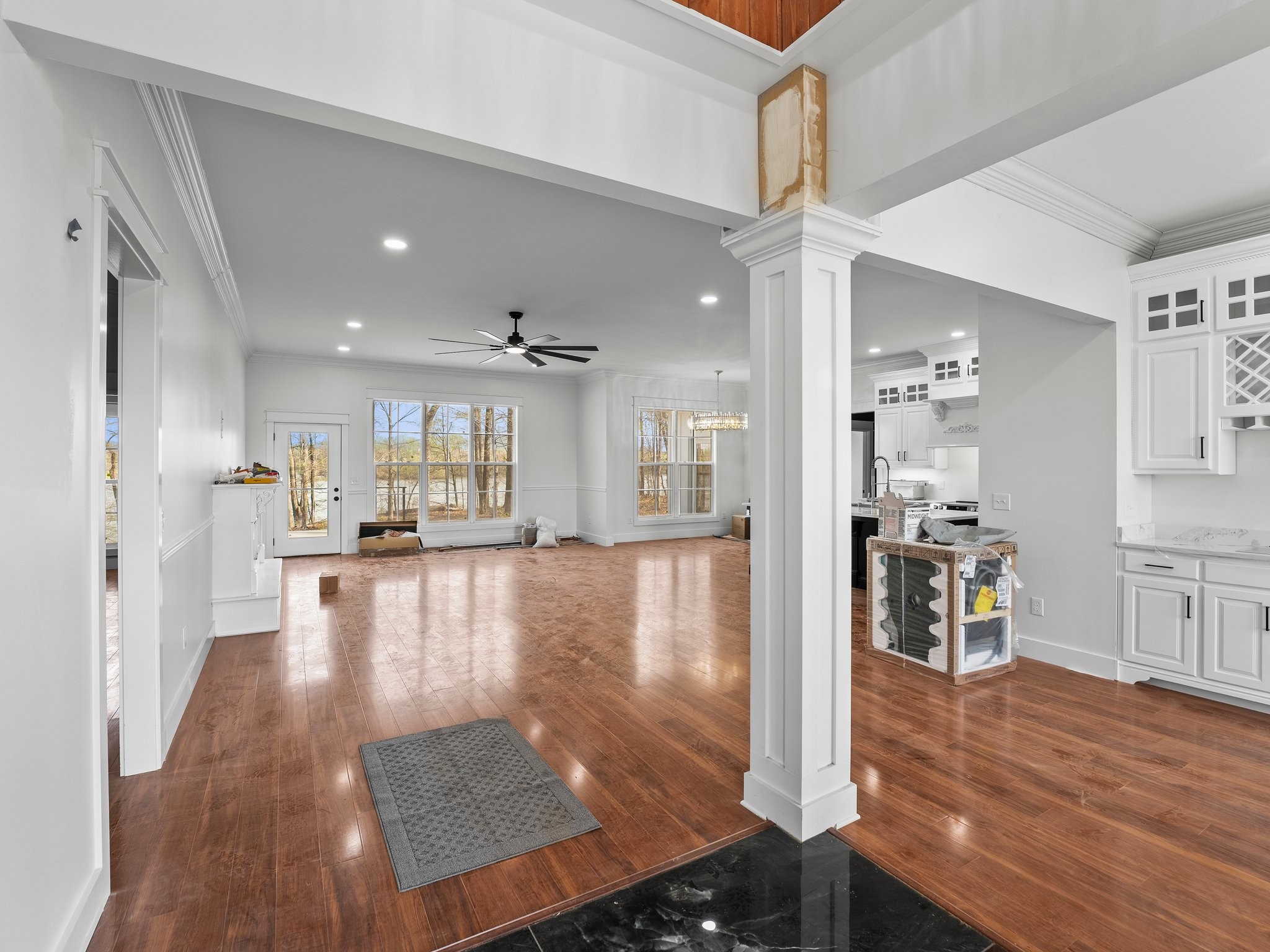 511 Woods Lake Rd